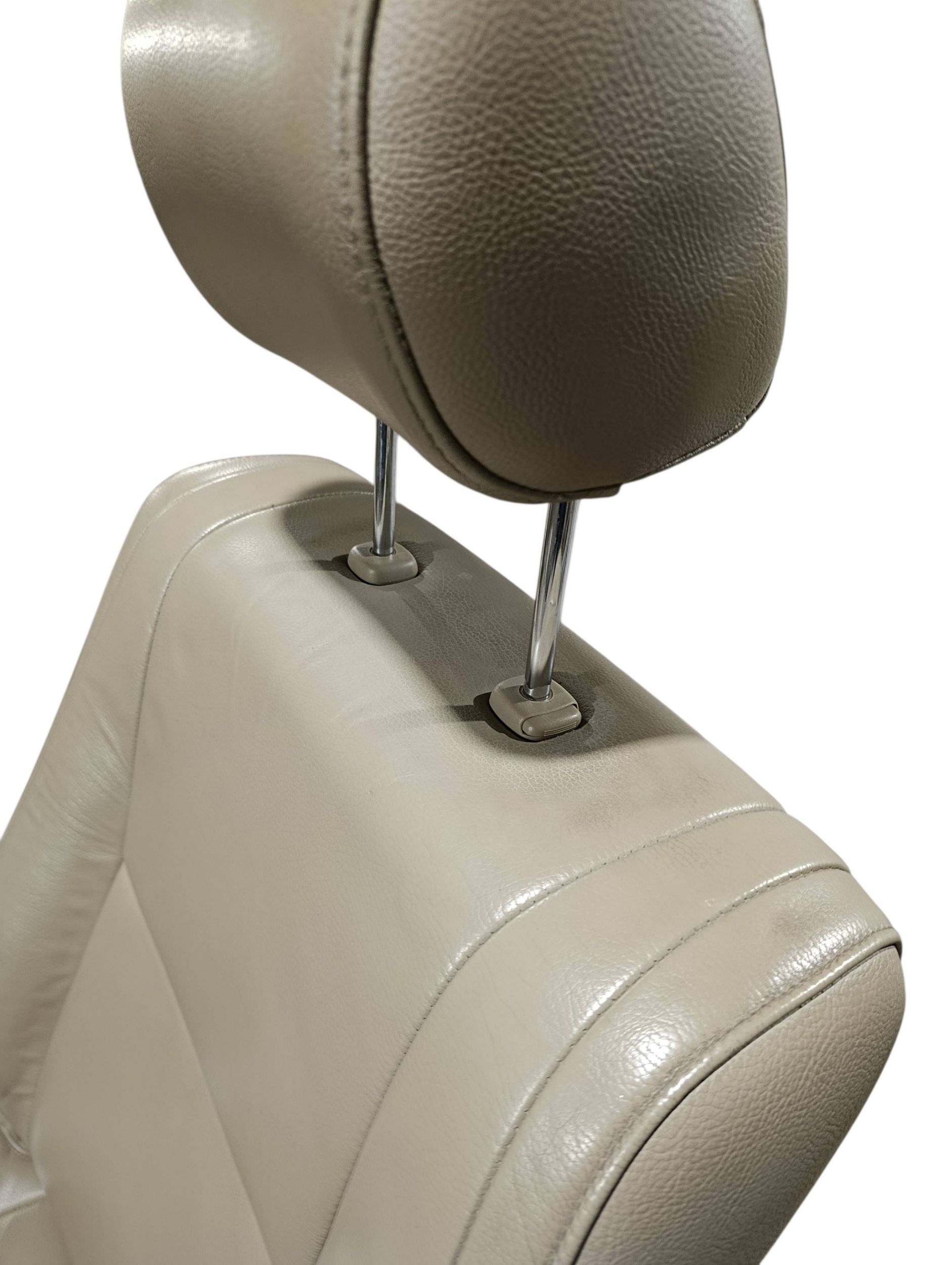 кресло пассажира перед Сторона левый TOYOTA SEQUOIA (XK60) 710710C560