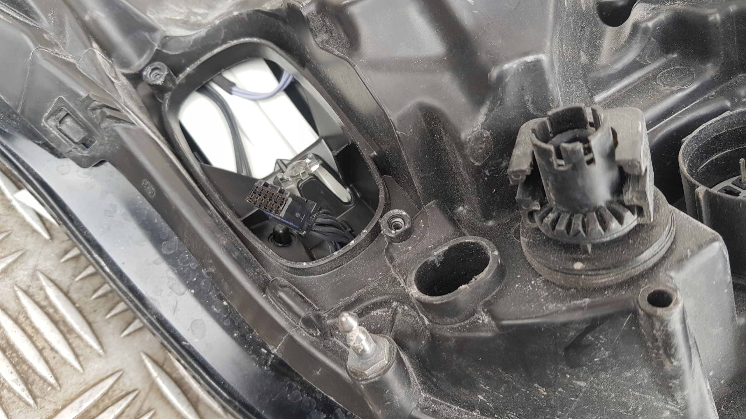 LAND ROVER DISCOVERY V 5 light front LED L462