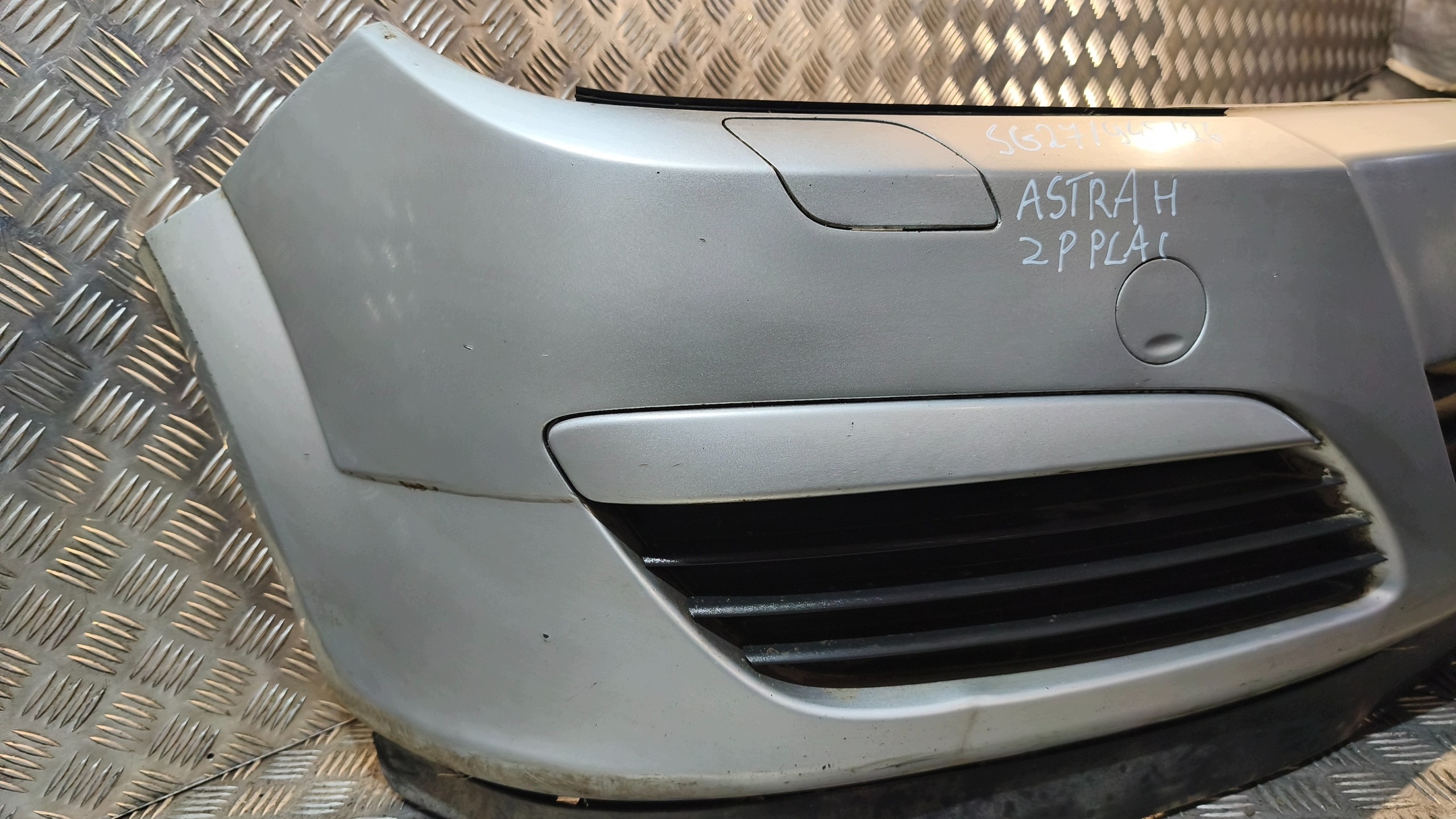 front bumper OPEL ASTRA H 2005r