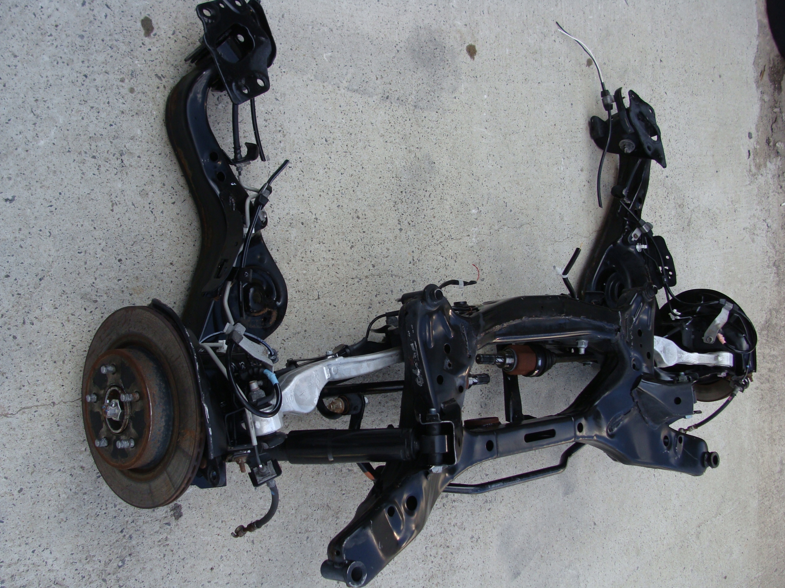 ZAWIESZENIE TYLNE NISSAN X-TRAIL T32 4WD 4X4 AWD 2.0 DCI