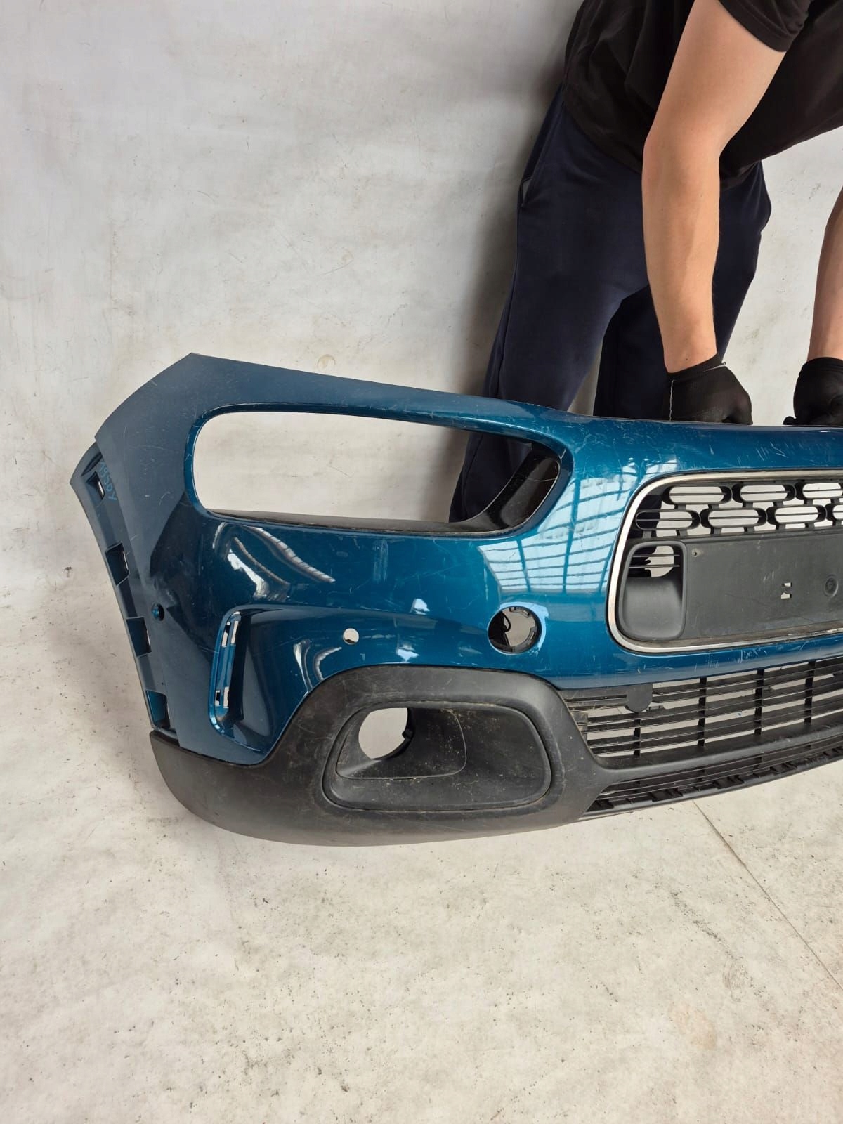 CITROEN C4 CACTUS LIFT 17-20 bumper front front PDC