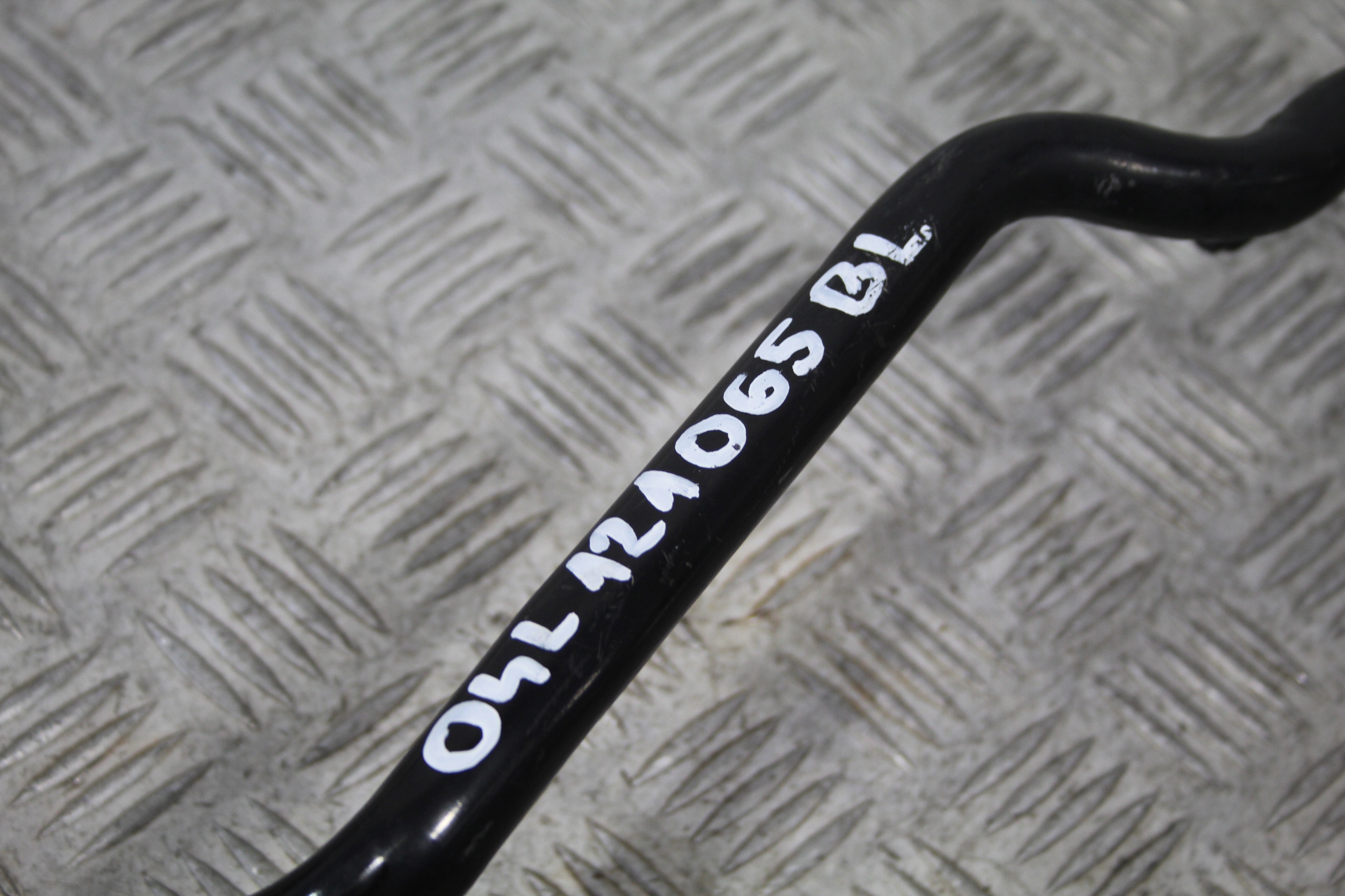 crijevo prijenos vode AUDI VW 04L121065BL