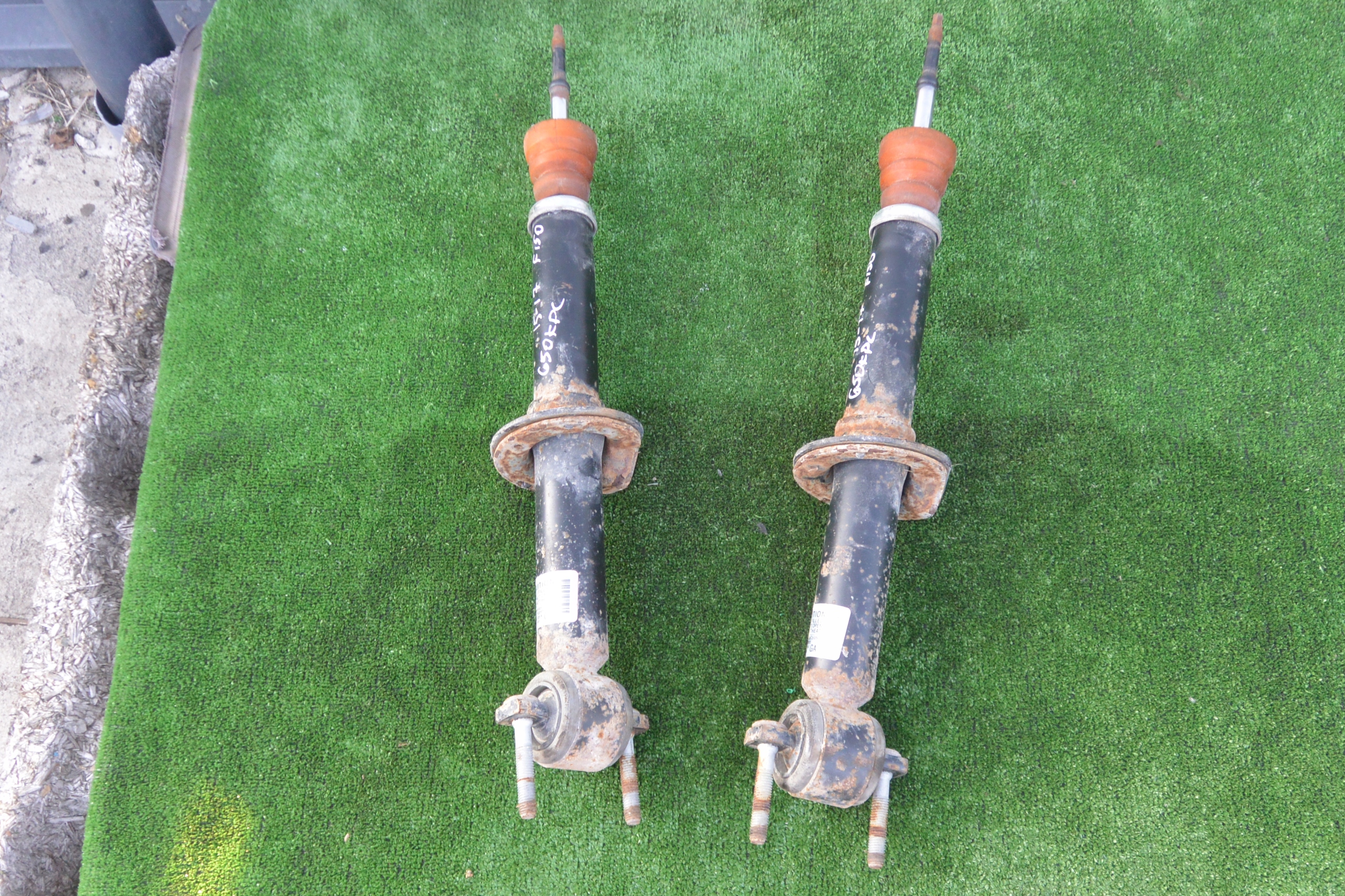 shock absorber left right front FORD F150 2015-2017R KOMPLET