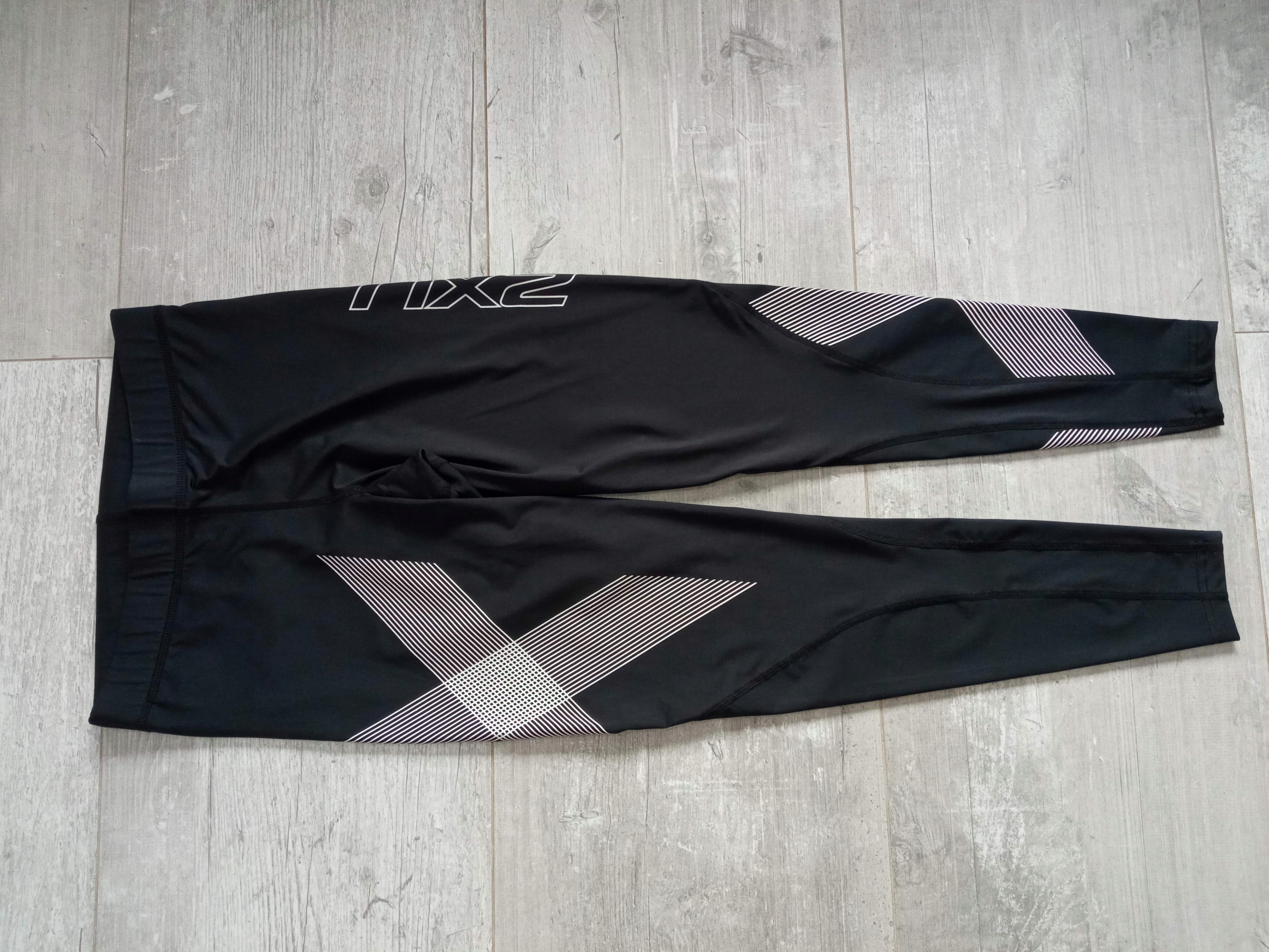 2XU_M (38)_Running Tech Clothes_Womens Długość nogawki długa