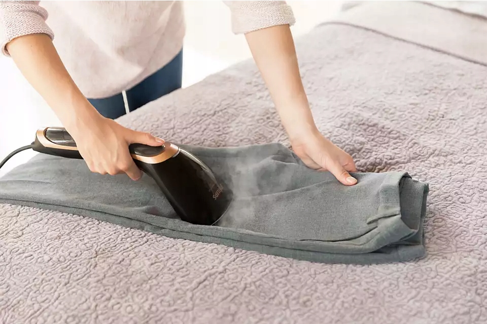 STEAMER DO UBRAŃ PHILIPS PAROWNICA 1300W STEAM GO ŻELAZKO PAROWE W PIONIE Stan opakowania oryginalne