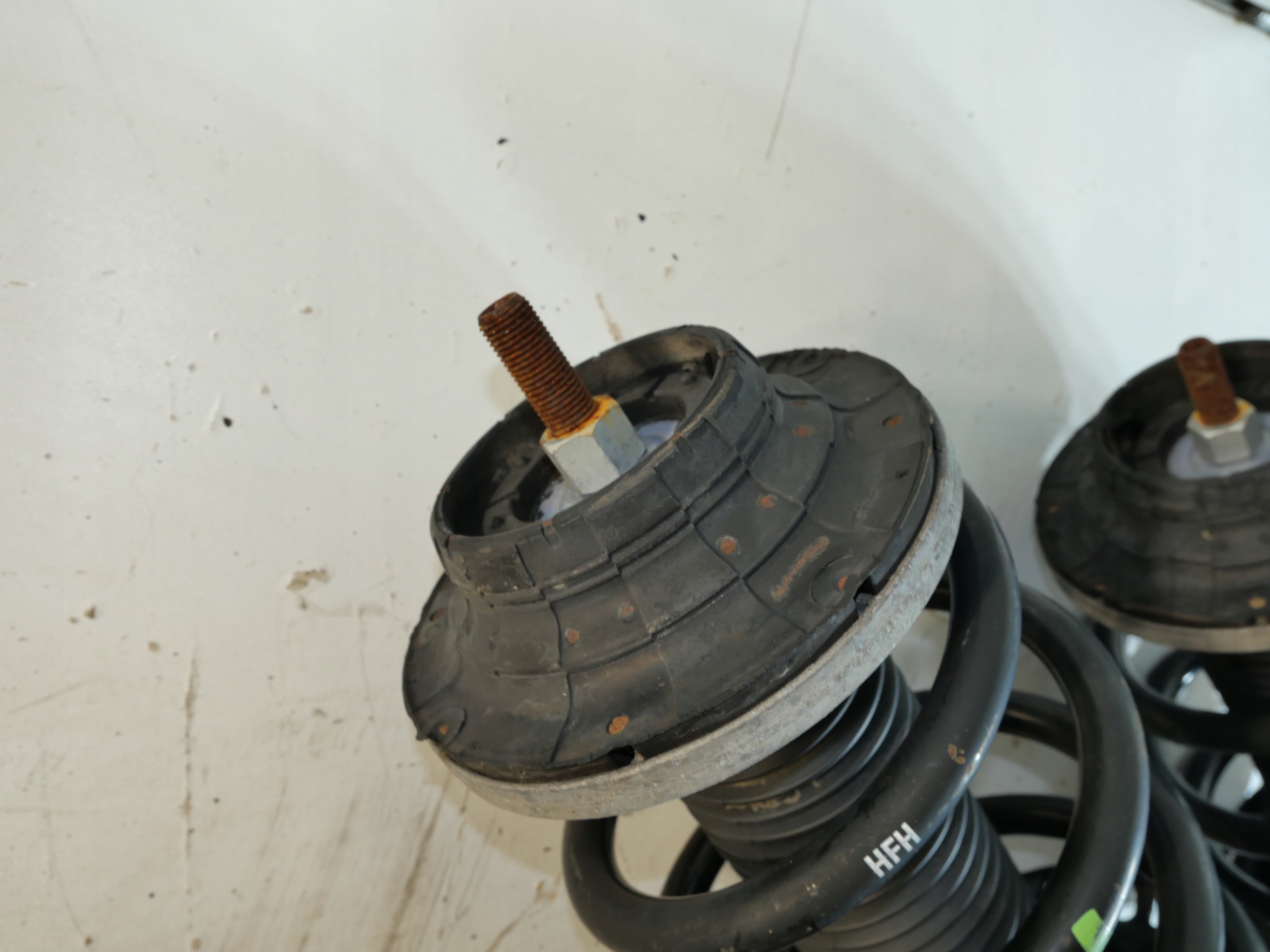 shock absorber front VW TRANSPORTER T5 FL T6 7E5413031B