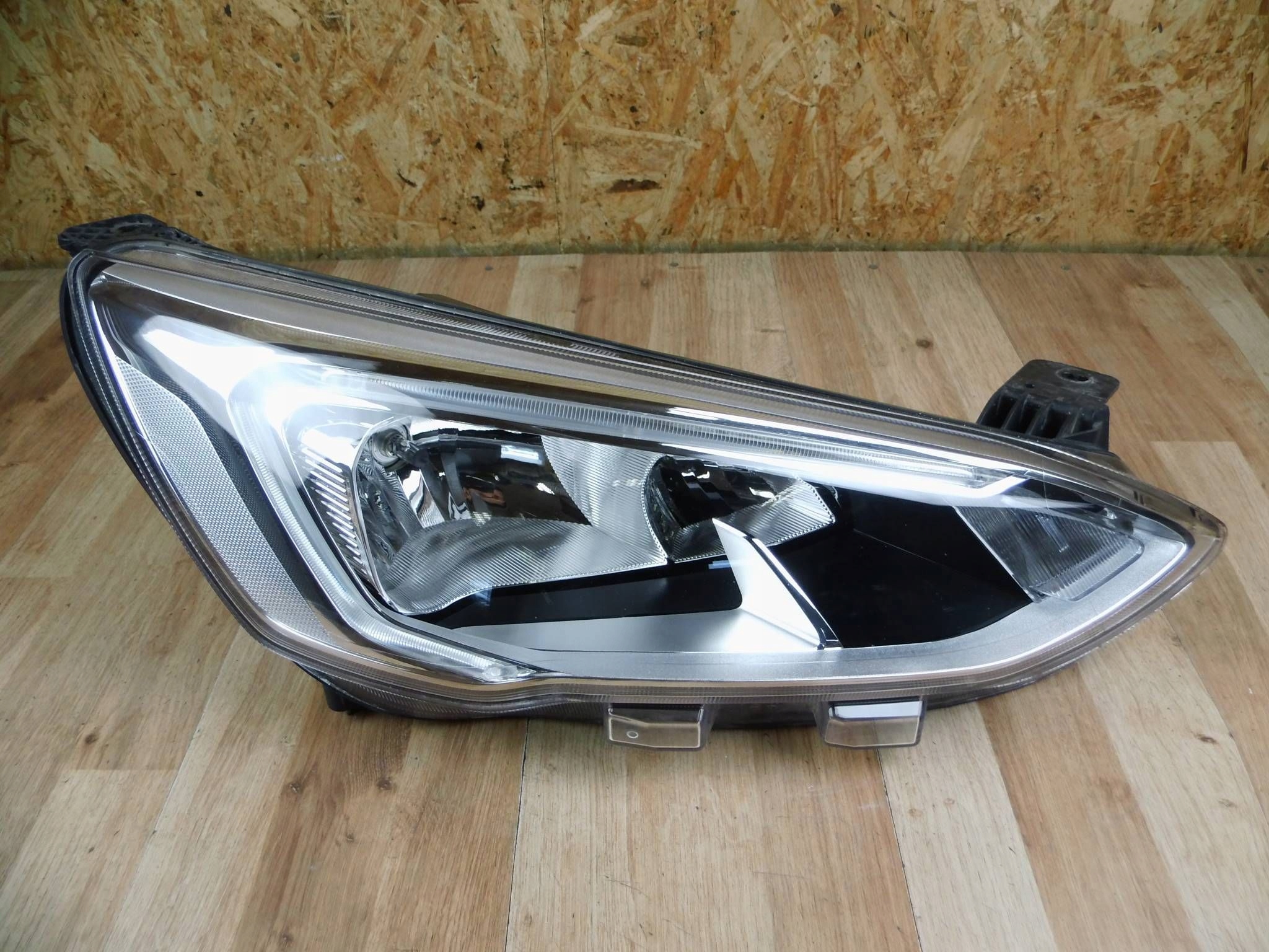 Ford Focus iv 2018-2021 light right front front JX7B-13W029-AE