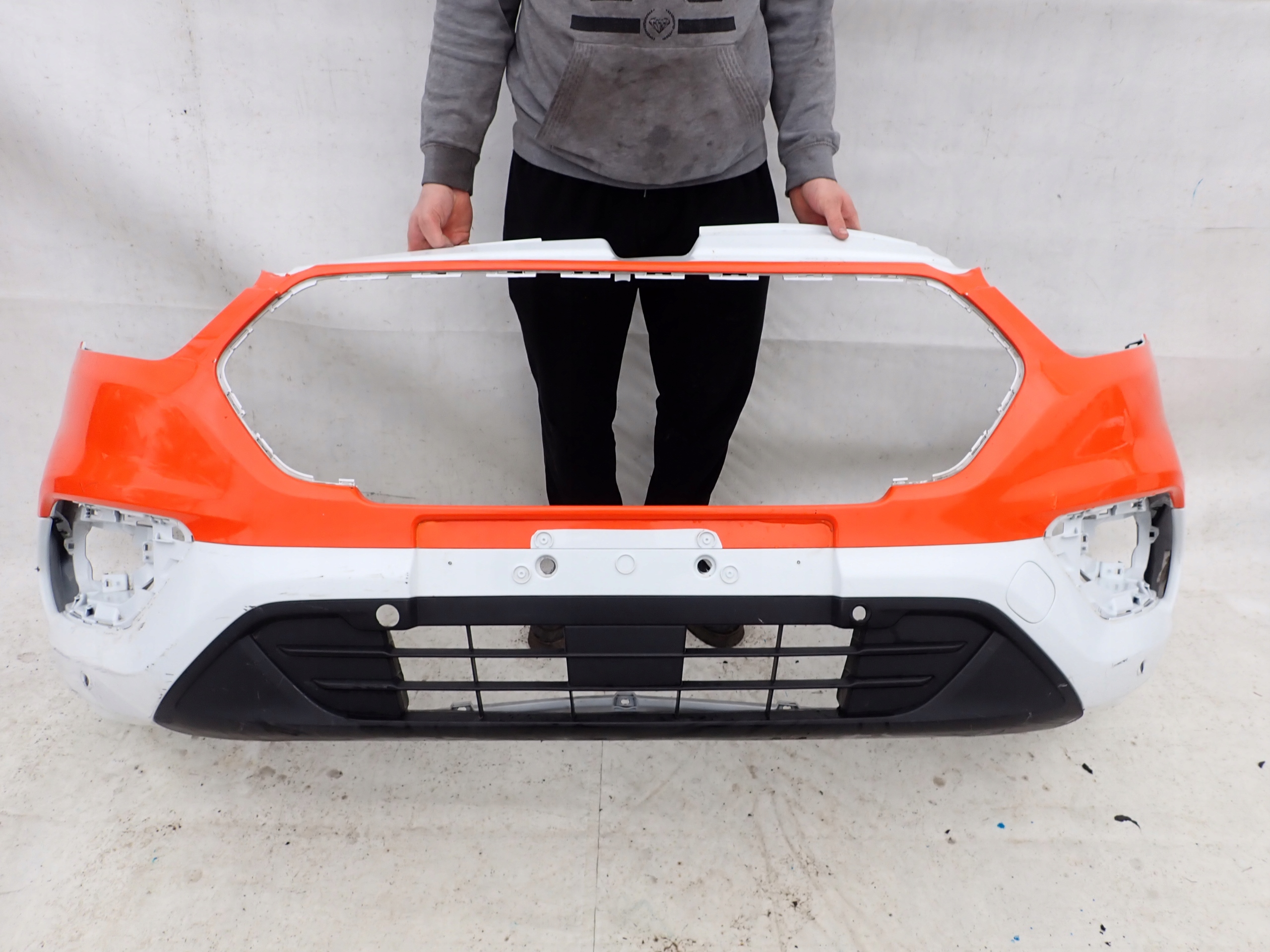 FORD TRANSIT CUSTOM LIFT 17-> bumper front PDC