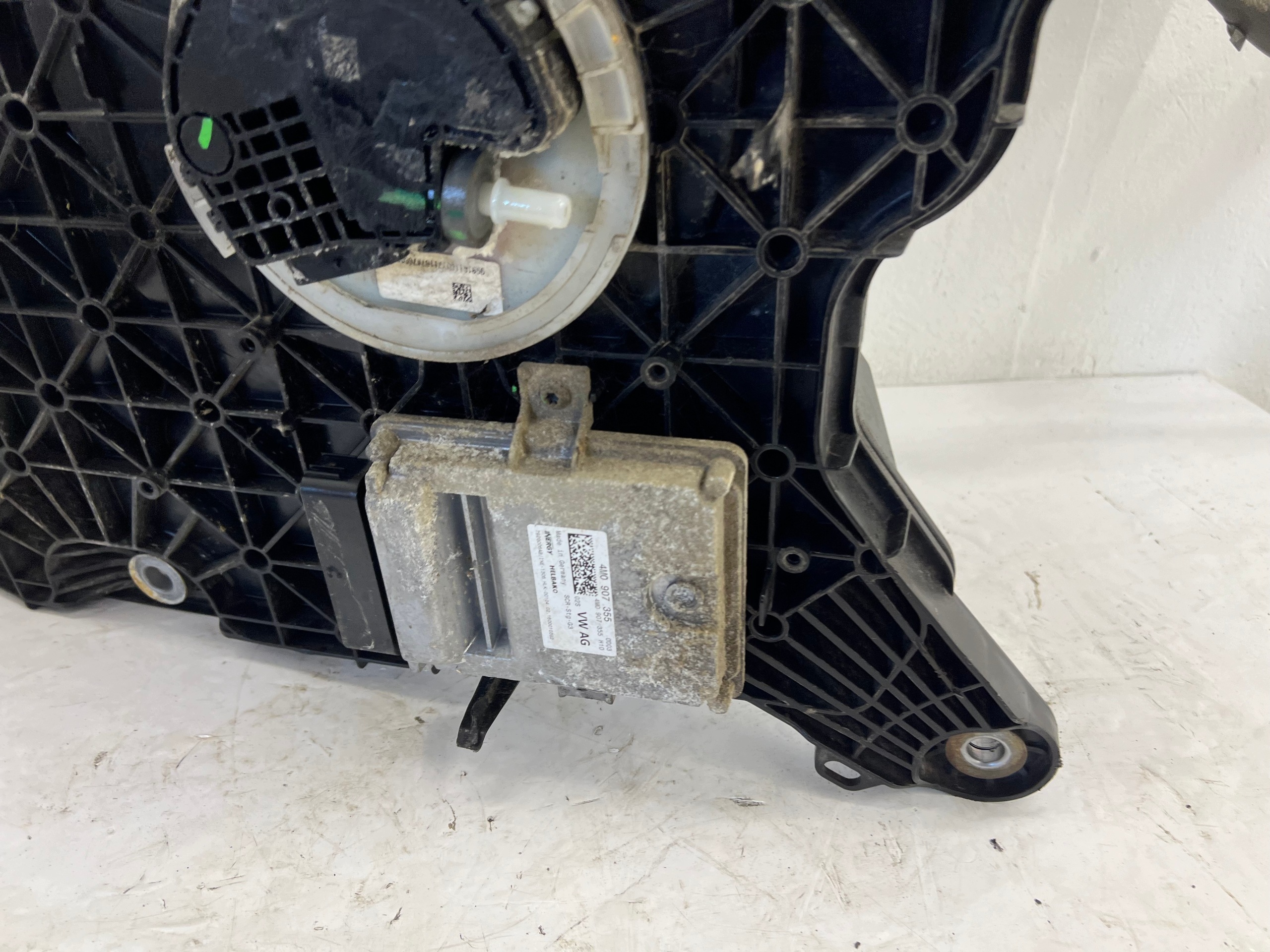 Behälter ADBLUE AUDI A4 B9 A5 8W 8W0 8W0131878AC 4M0907355
