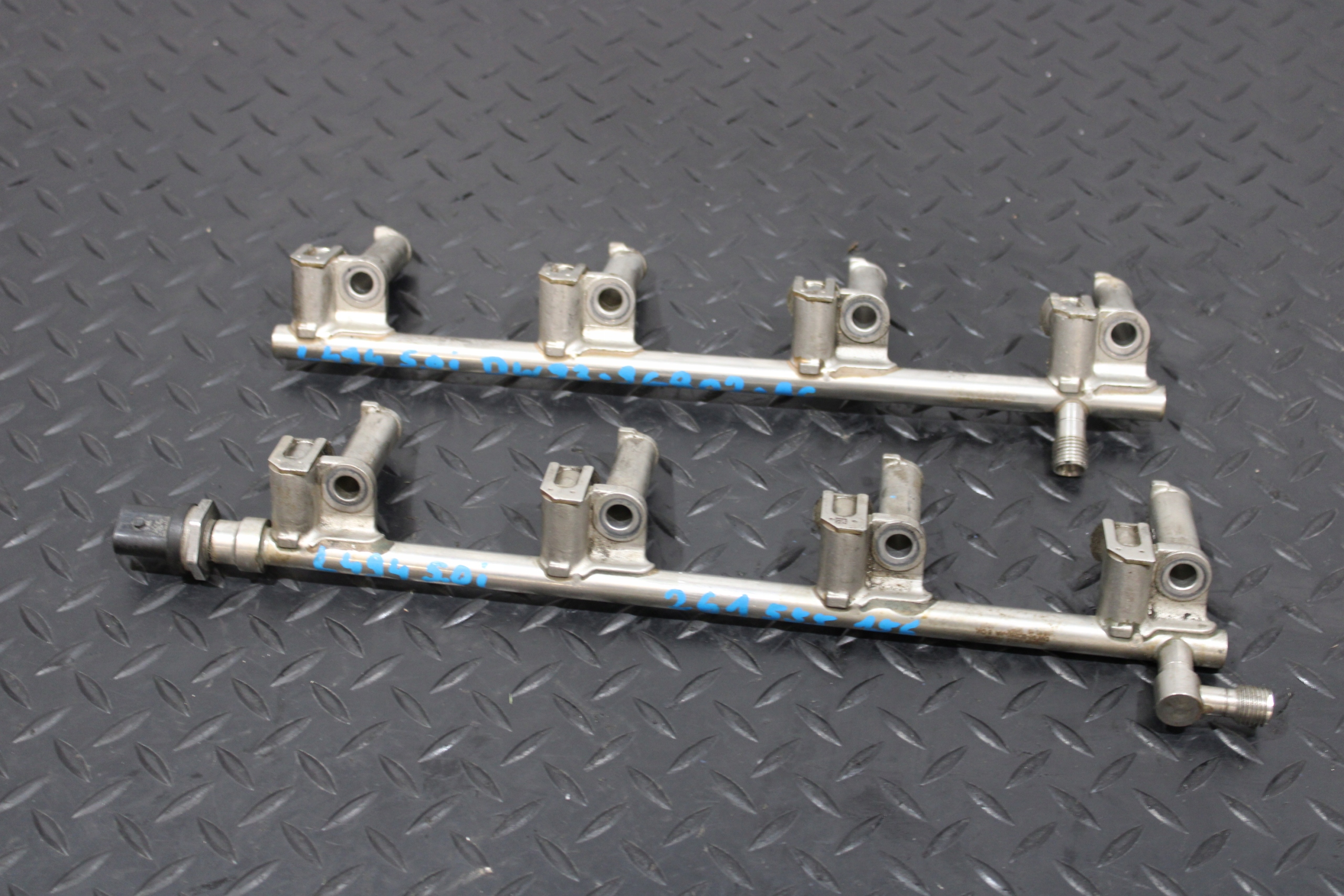 Rampe injection RANGE ROVER SPORT II 2 L494 DW93-9G802-AC