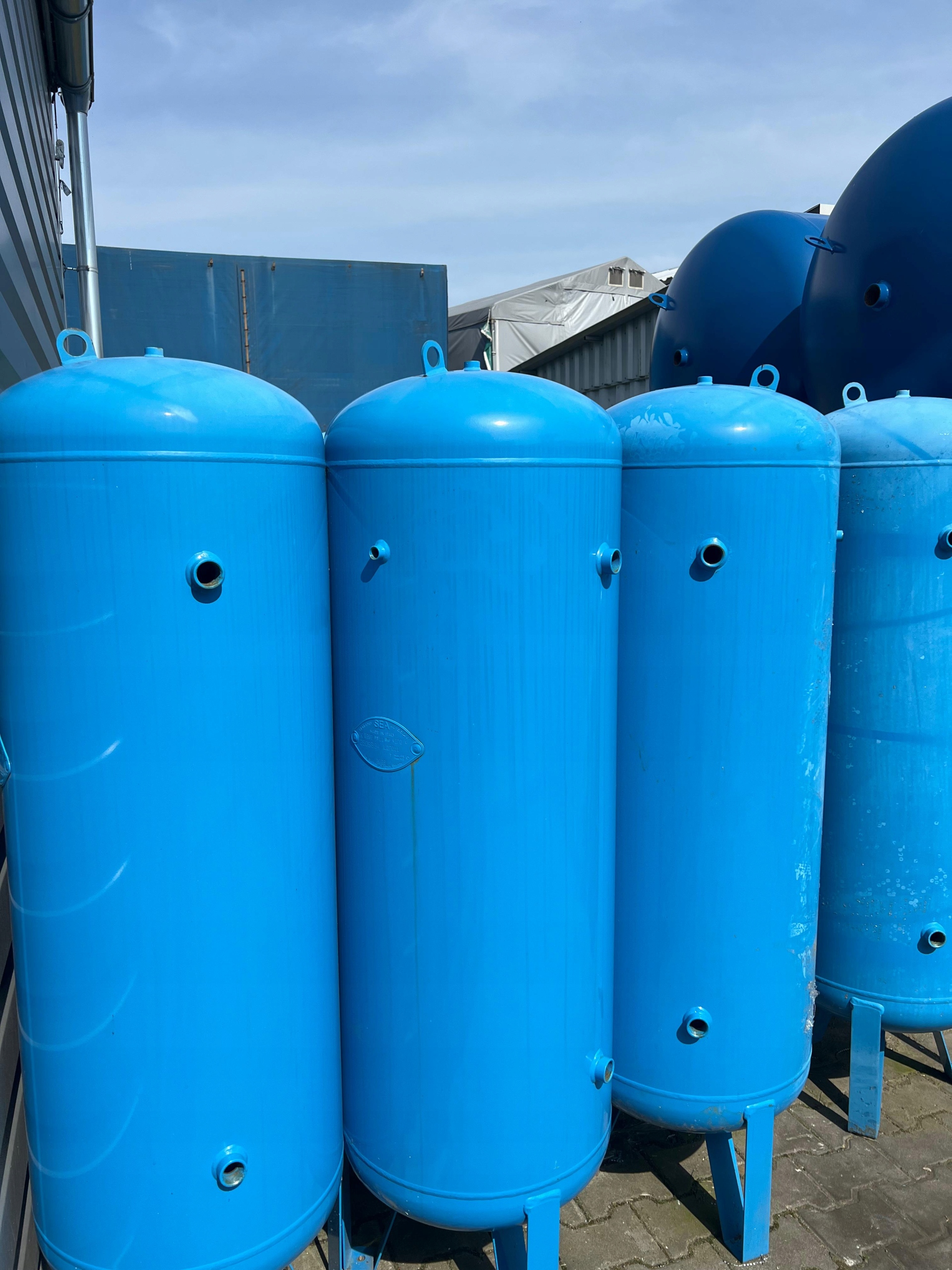 Zbiornik sprężonego powietrza 270L 11 bar włoski do kompresora + armatura Marka inna