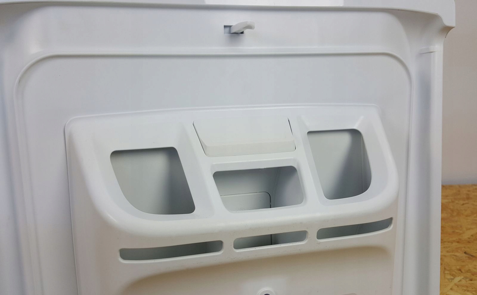 KLAPA DRZWI BLACHA DO PRALKI BOSCH MASTERCOOK F-V Kolor dominujący biały