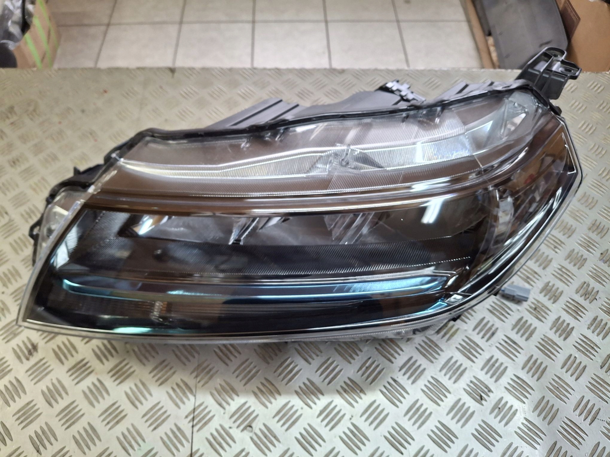 light left front FULL LED SUZUKI VITARA III LIFT 2018R->