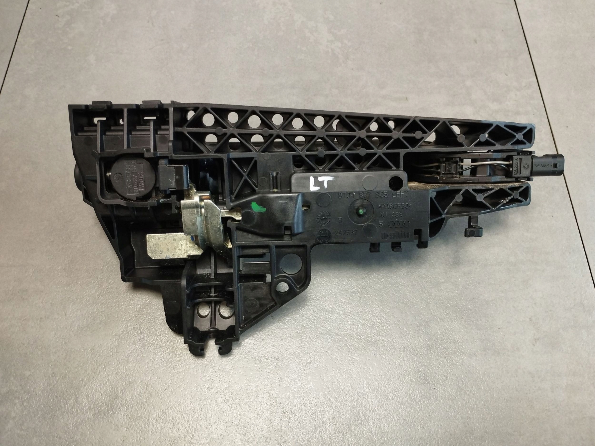 Audi A5 Sportback 8TA handle left rear part LY9T 8T0837885