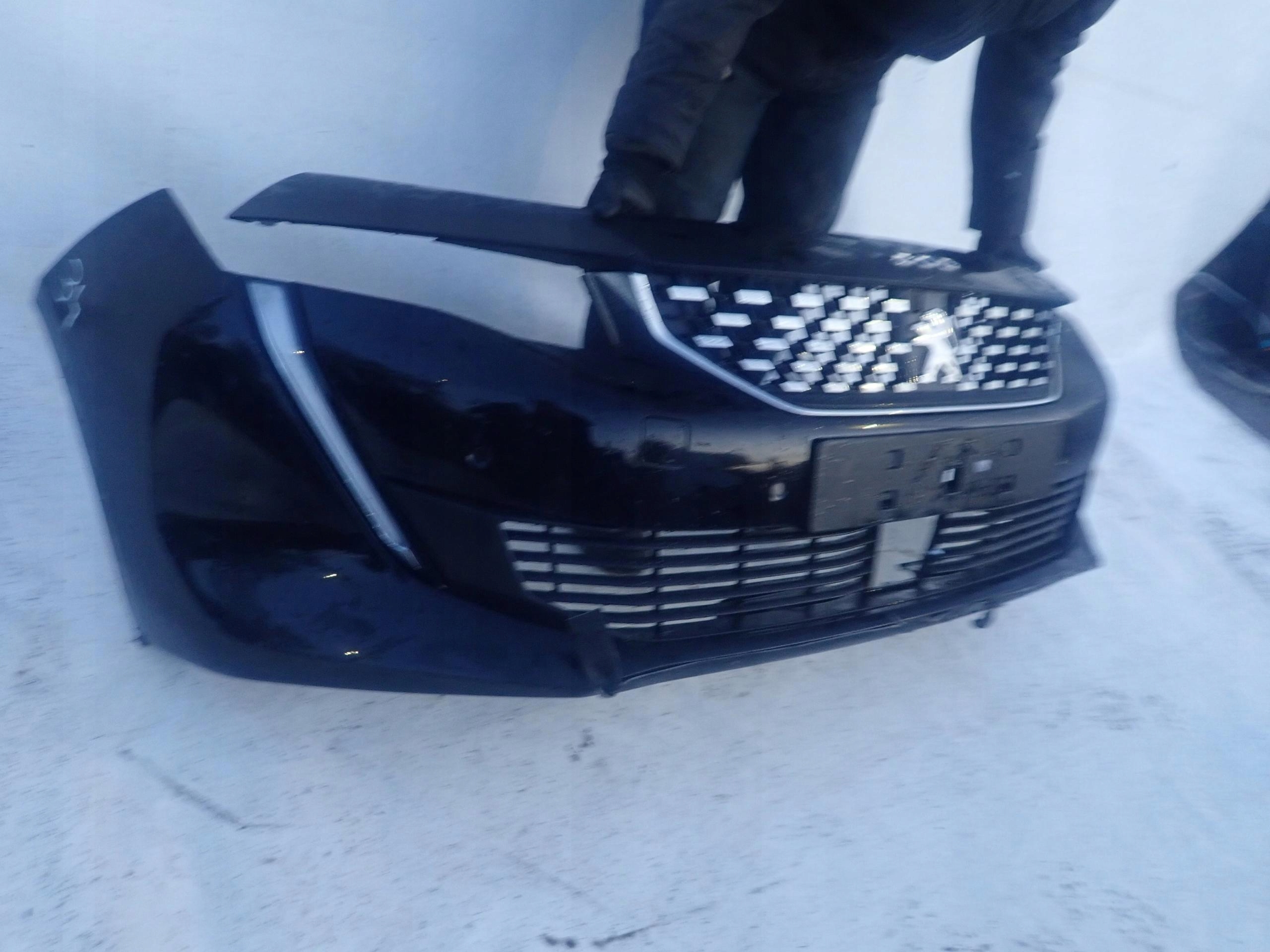 PEUGEOT 508 18- nárazník předek 6xPDC LED