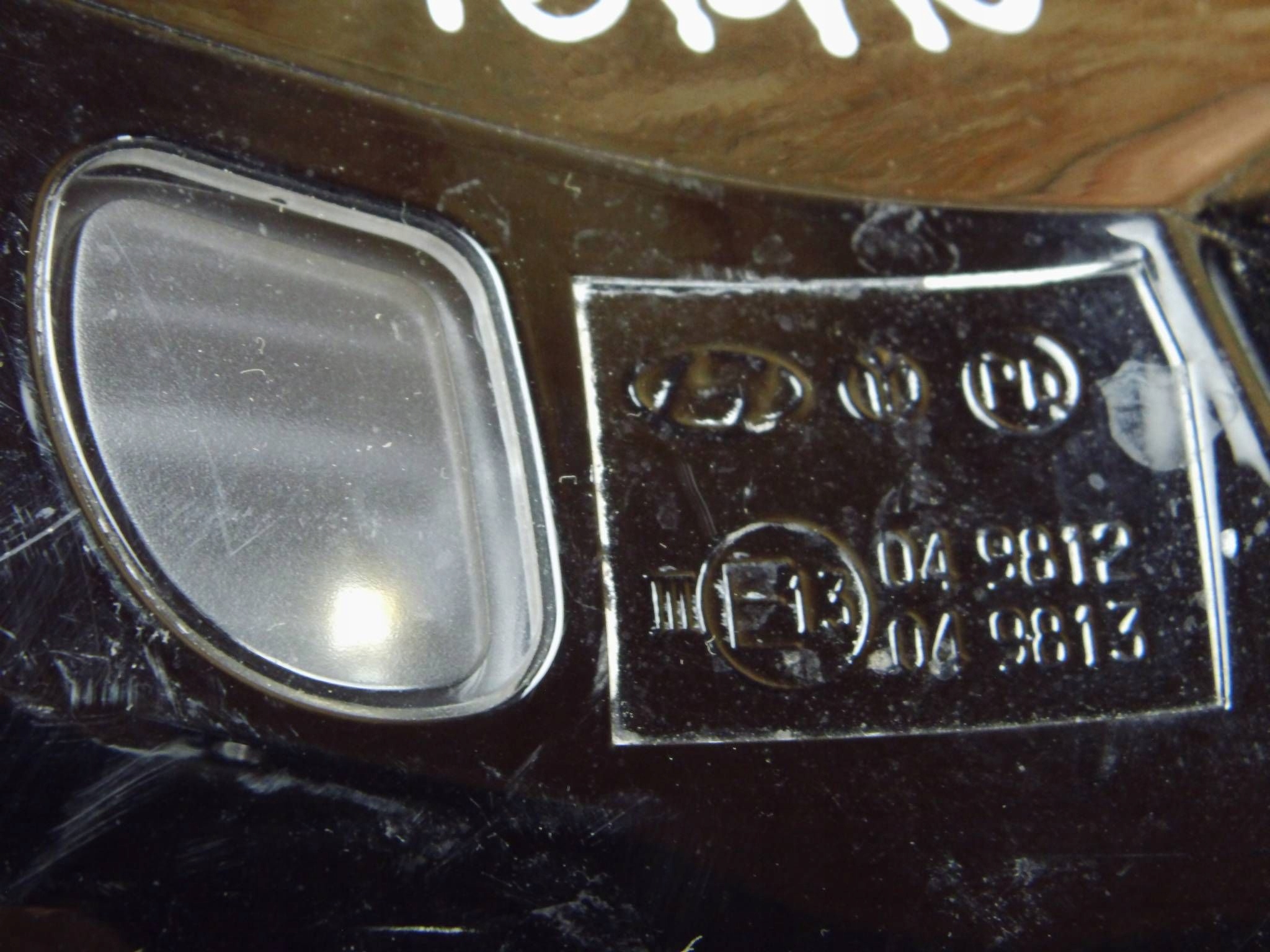 Hyundai Santa Fe mirror left 10 - PIN - 049812