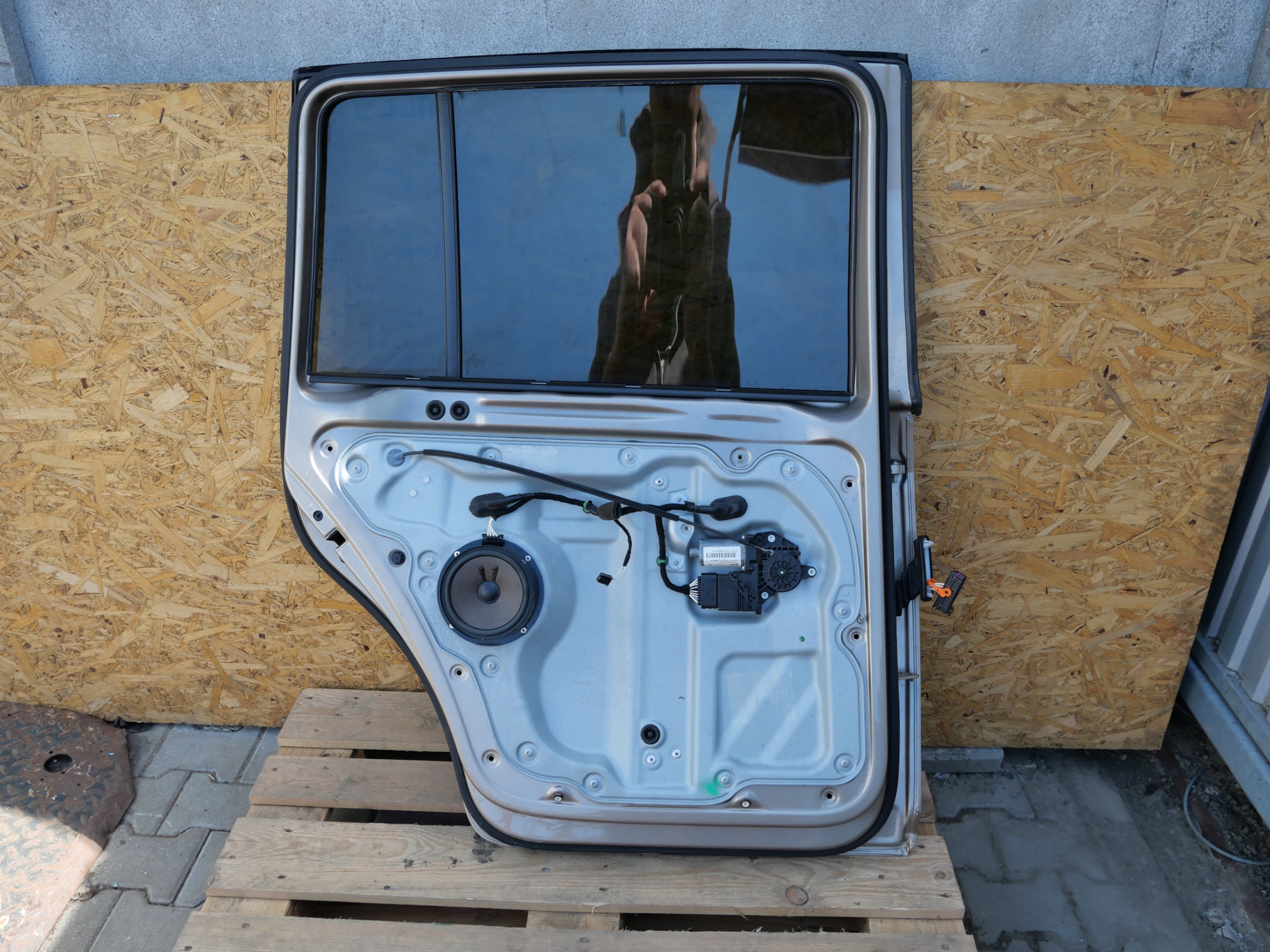 VW TOURAN LIFT heck links Tür