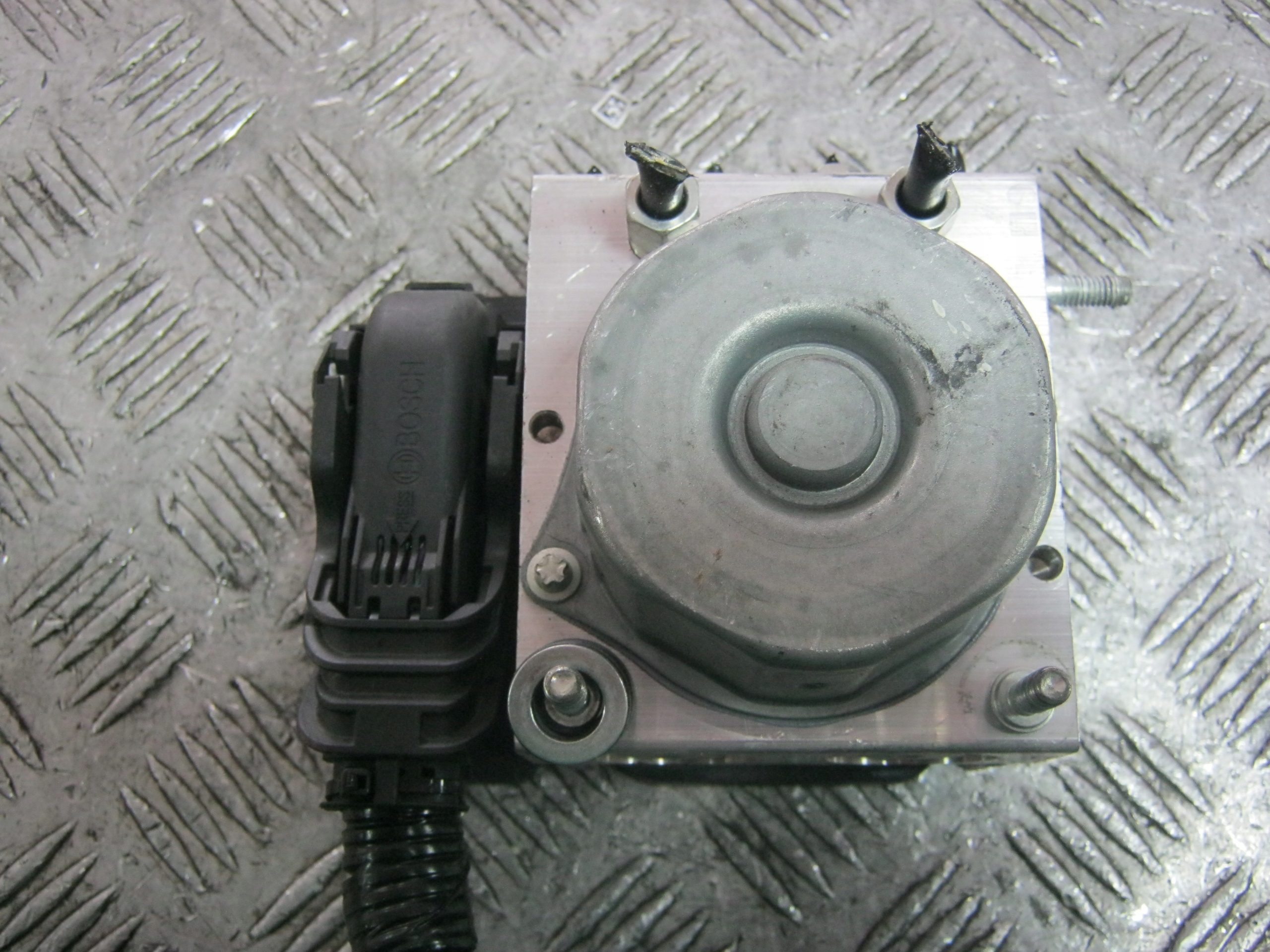 260618 - Насос ABS 476604cb0a Nissan X-Trail