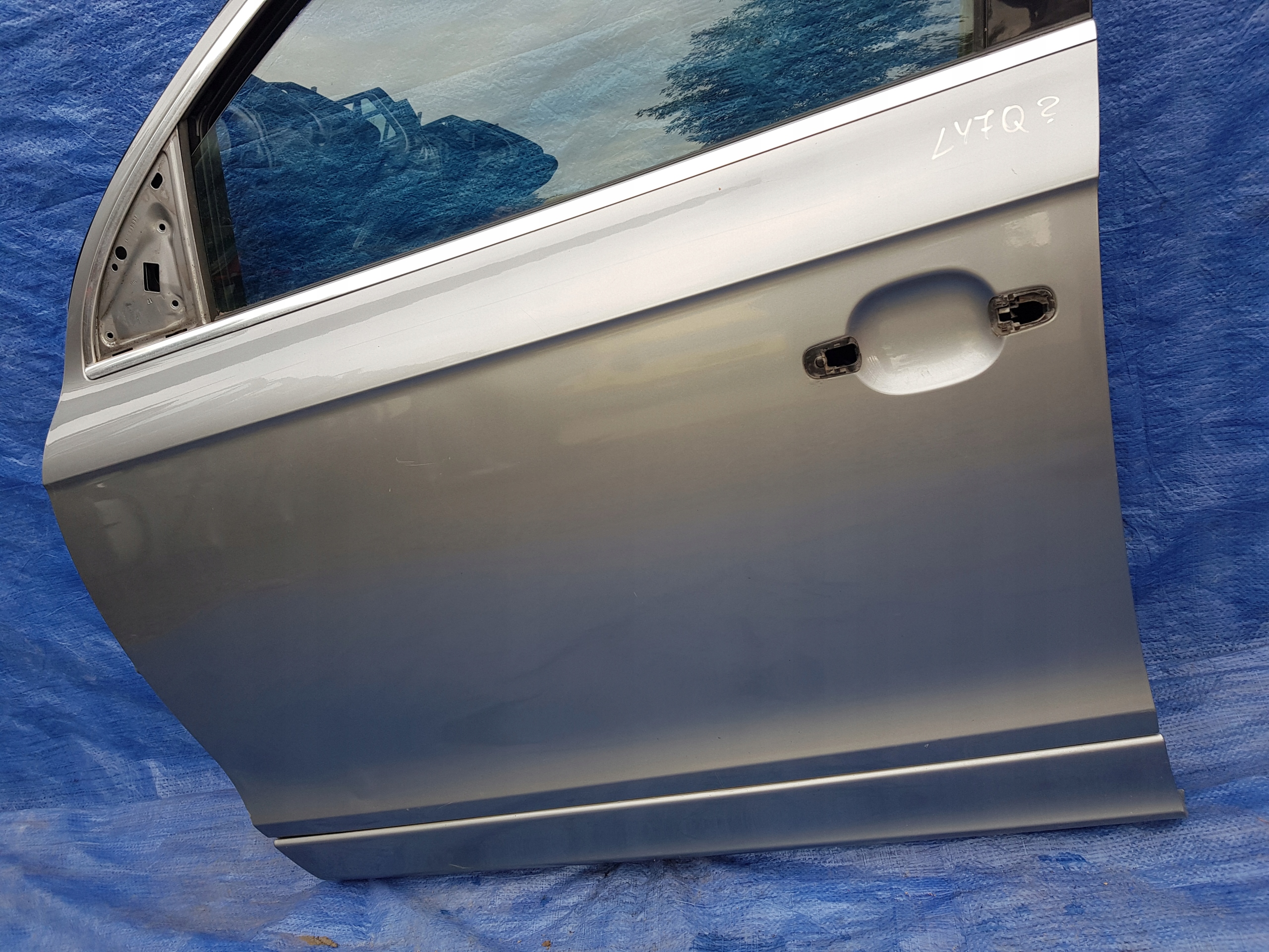 AUDI Q7 4L door left front LY7Q
