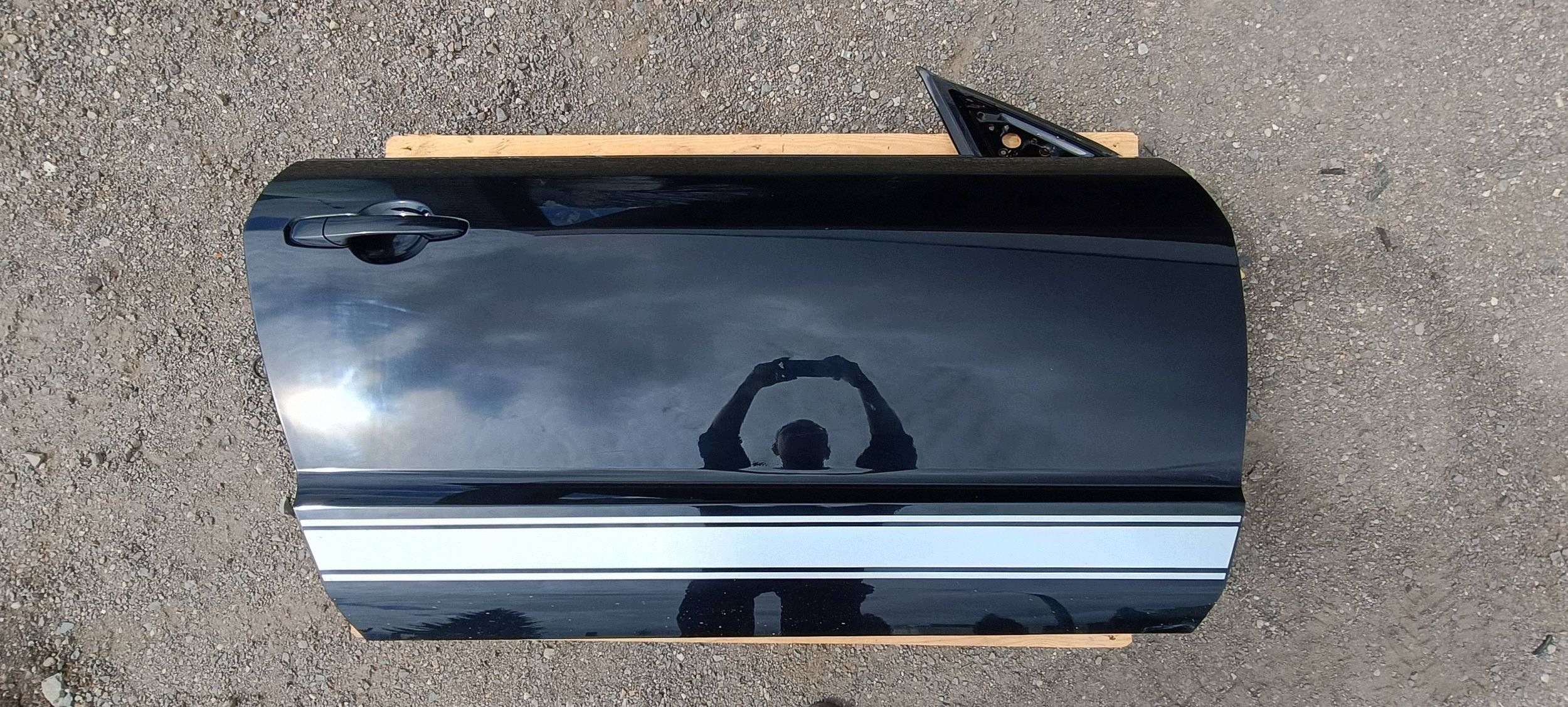 dveře pravé spolujezdce Ford Mustang 2005-2009