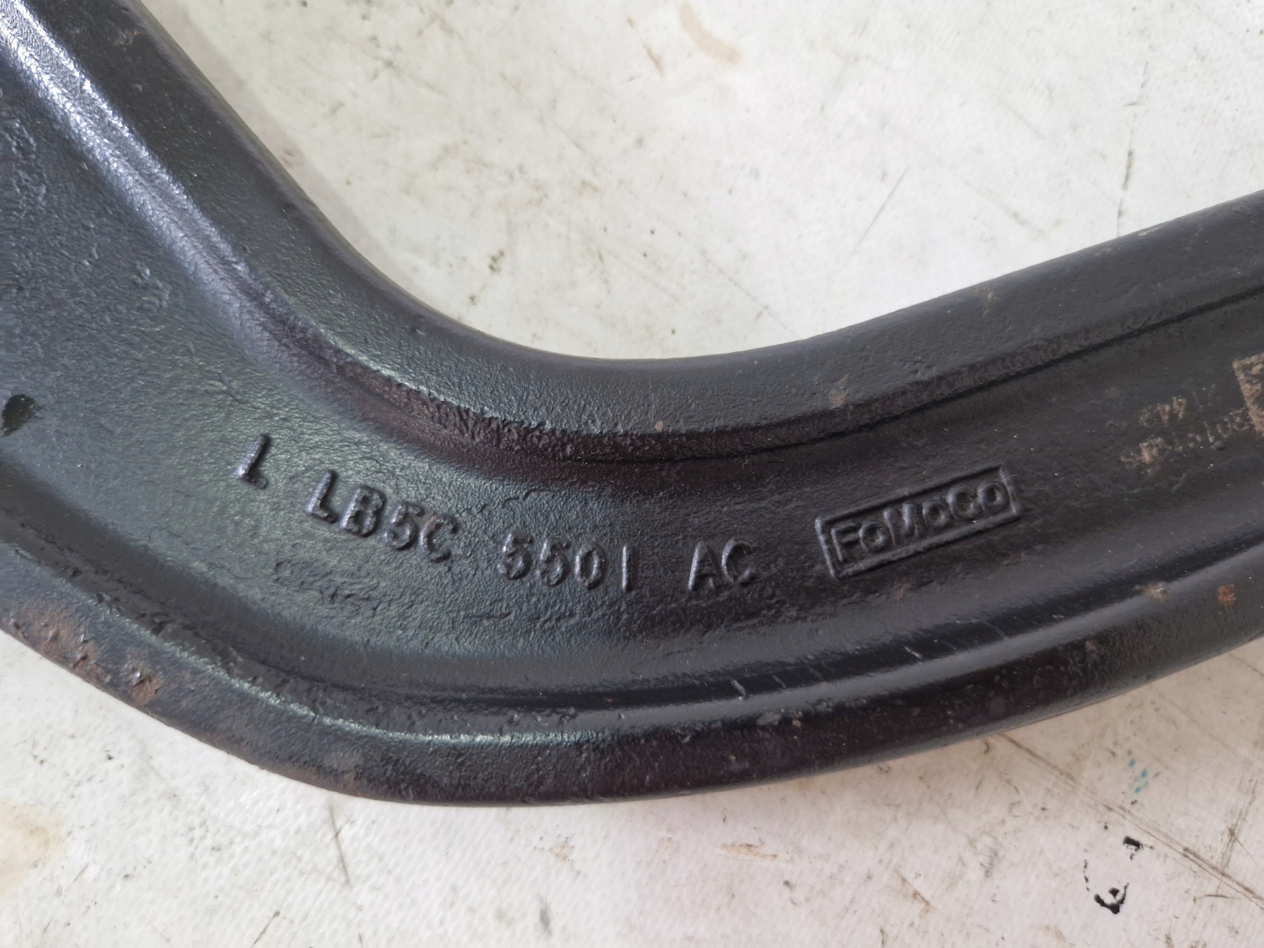 FORD EXPLORER VI MK6 2020- links Querlenker hinten heck LB5C-5501-AC