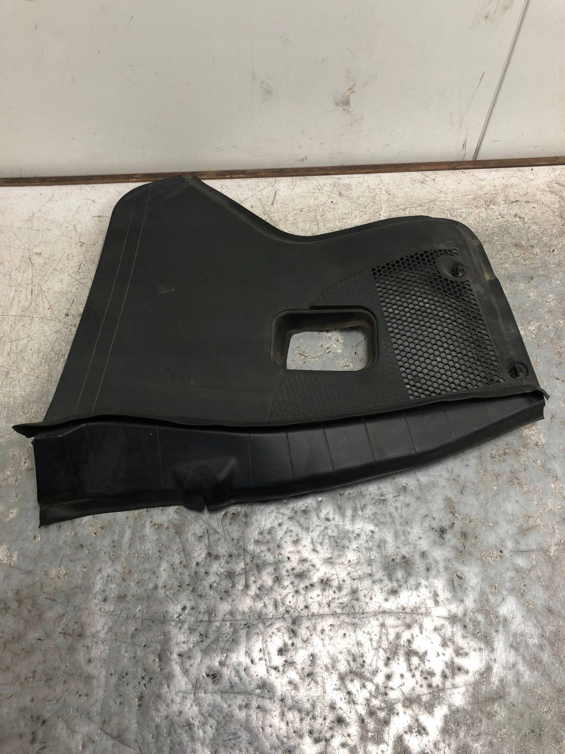 torpedo right MERCEDES W238 A2138300200