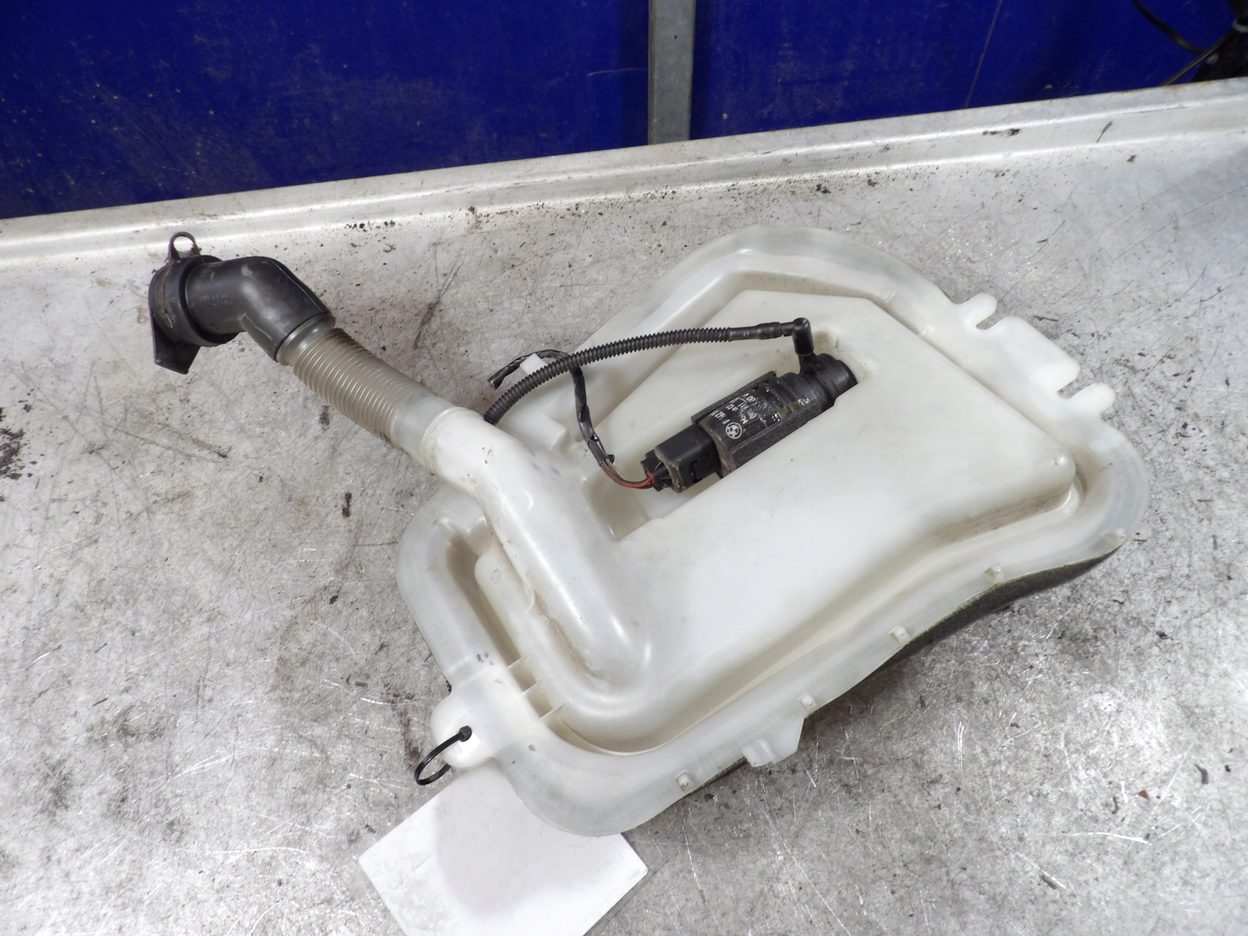 BMW E46 tank washers 2,0D 61688374557