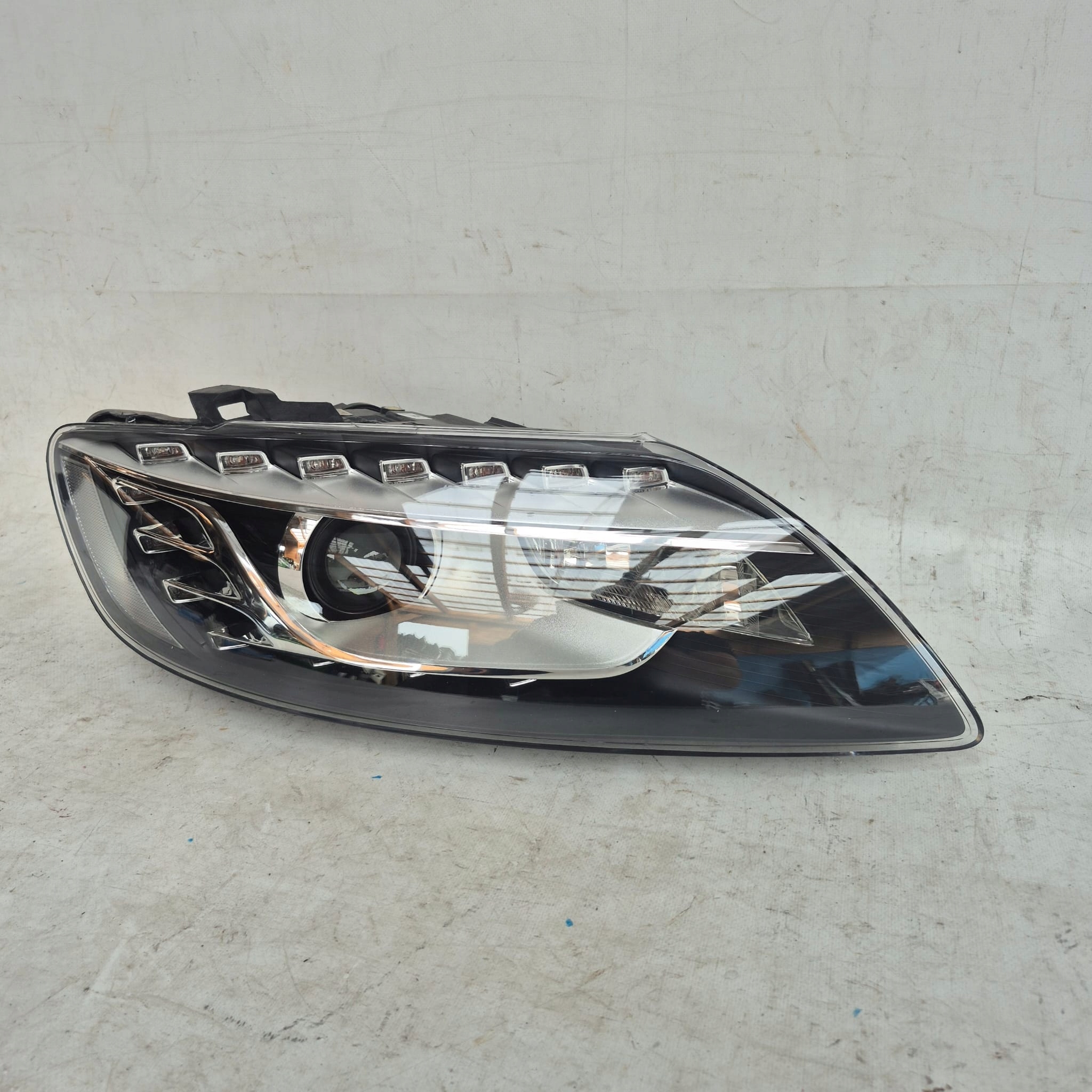 AUDI Q7 4L 4L0 LIFT 09- light right front front XENON LED 4L0941004AC