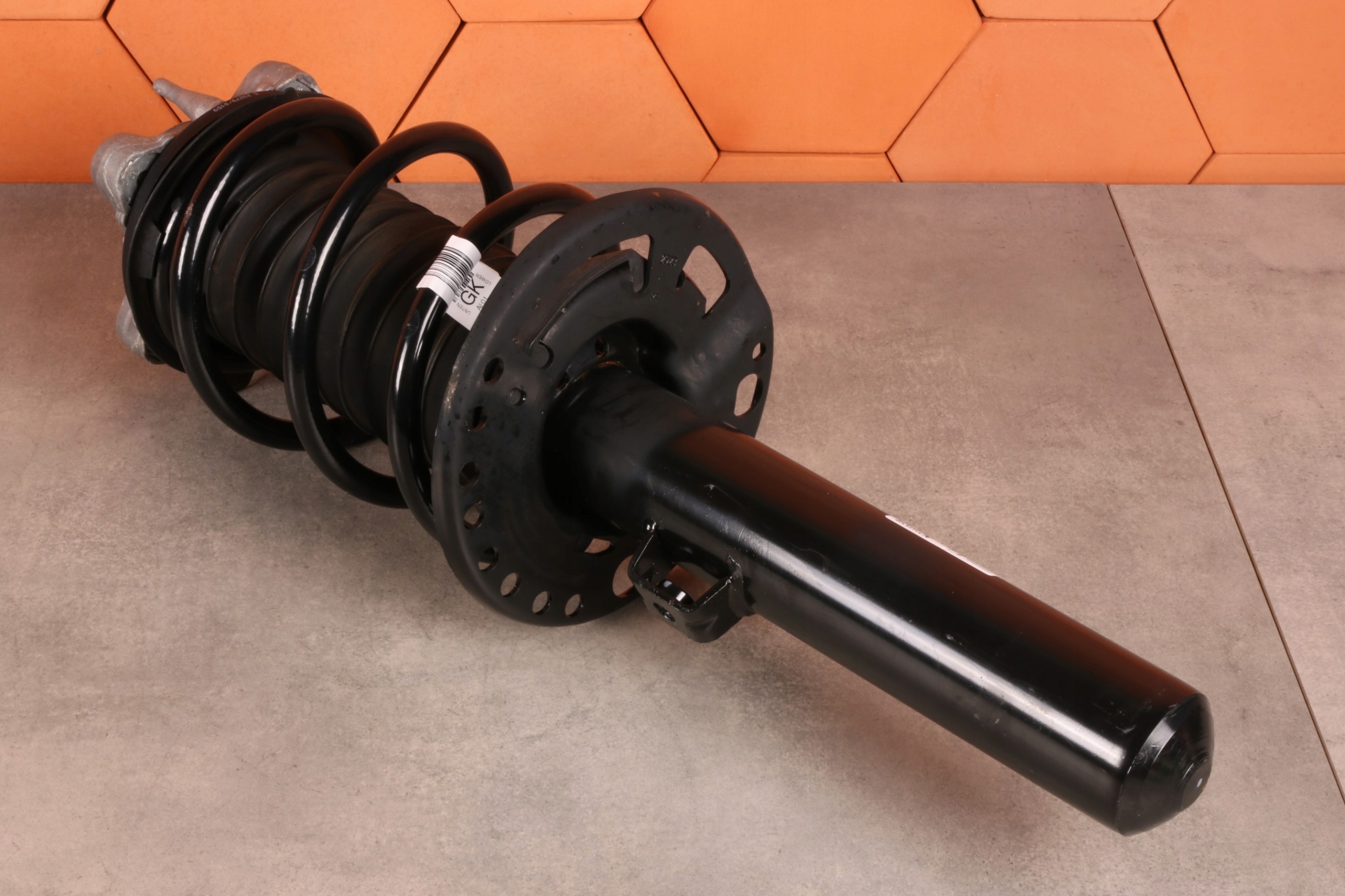 BMW i4 G26 eDrive35 eDrive40 shock absorber left front front 5A04C37 29 km!!