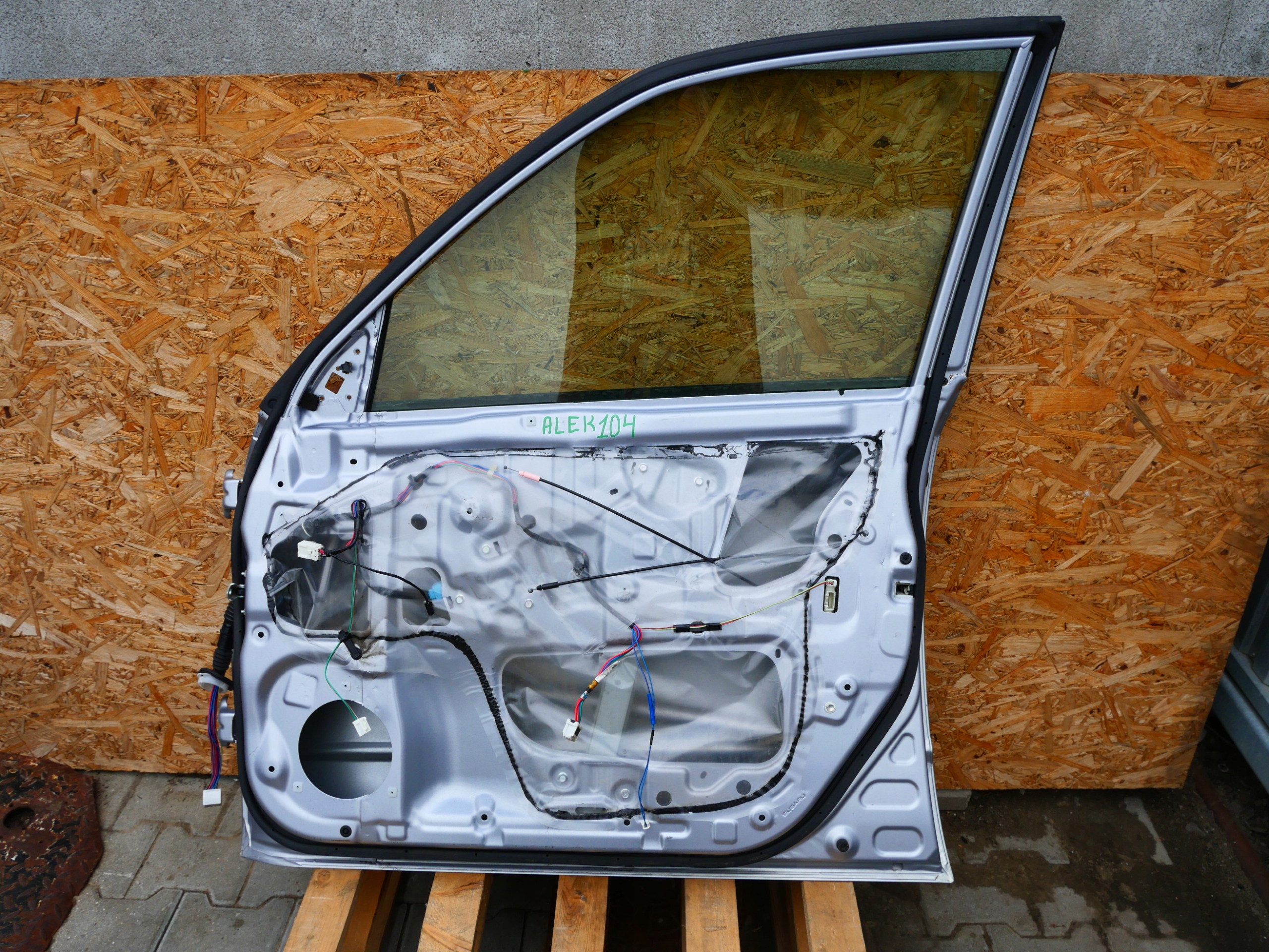 dveře pravé předek SUBARU FORESTER