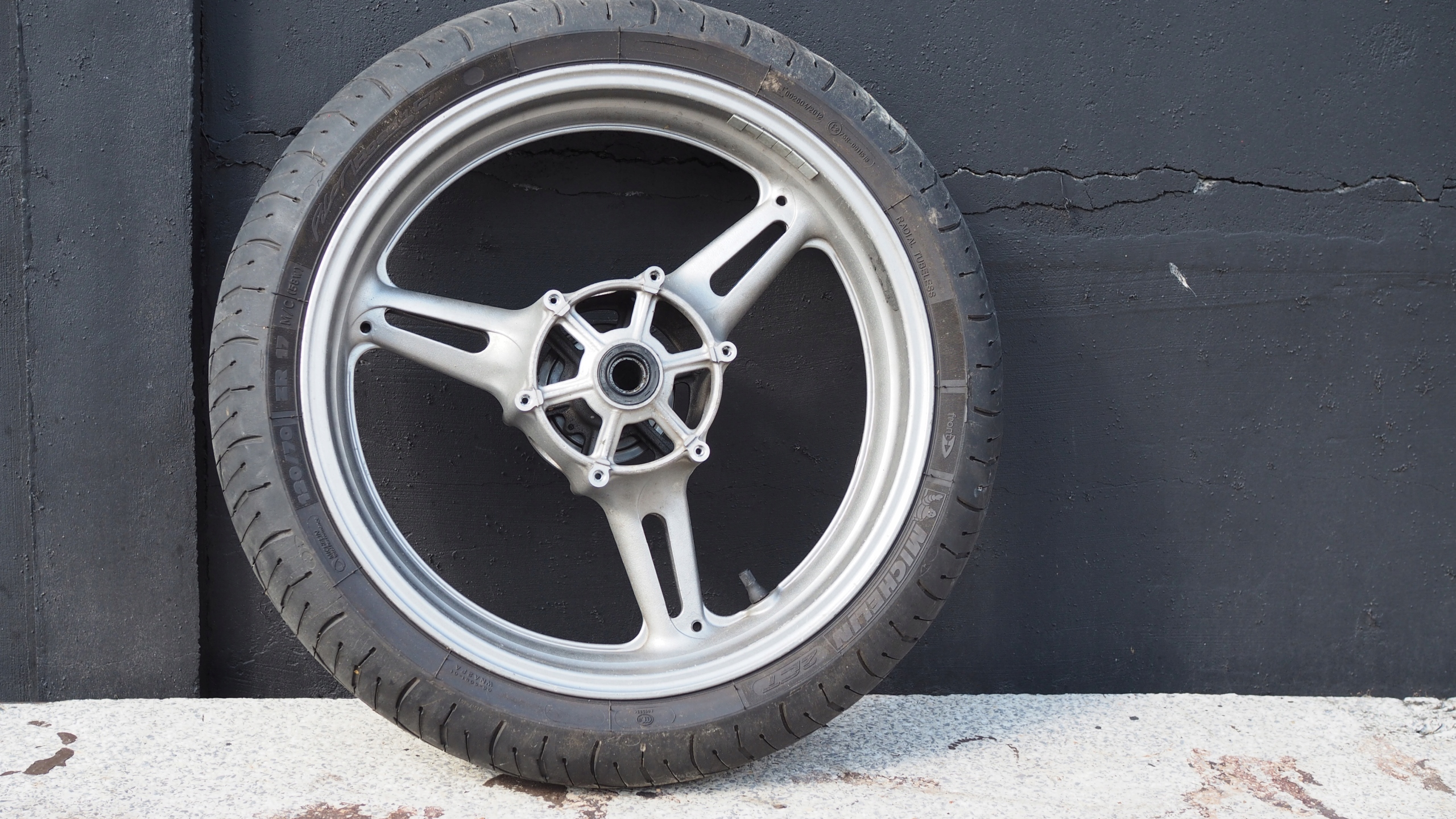 YAMAHA FJR 1300 O6 - > колесо шина обод передний