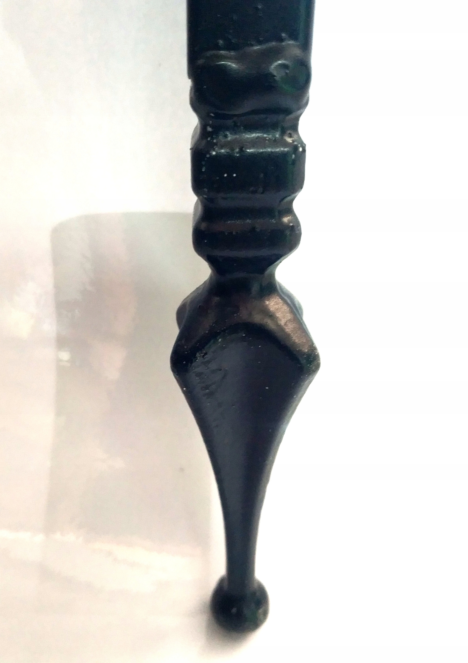 TRÓJNÓG OZDOBNY SKŁADANY Z PROFILU STOJAK GRILL Długość 180 cm