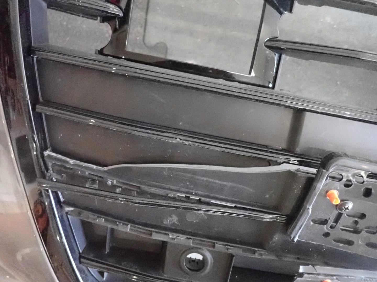 nárazník předek přední AUDI A6 C8 2018- 4K0807437