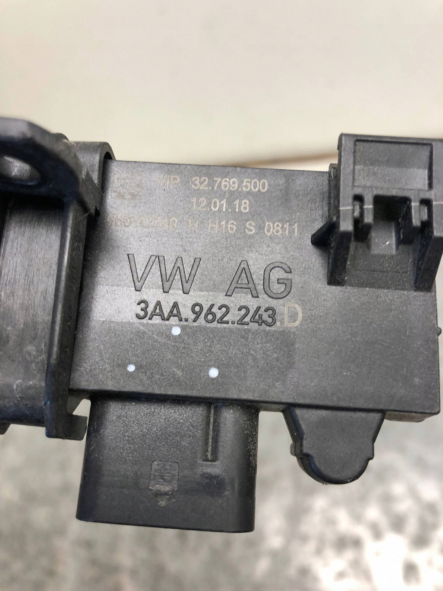 module control unit of the opening bonnet boot AUDI A7 4G 3AA962243D
