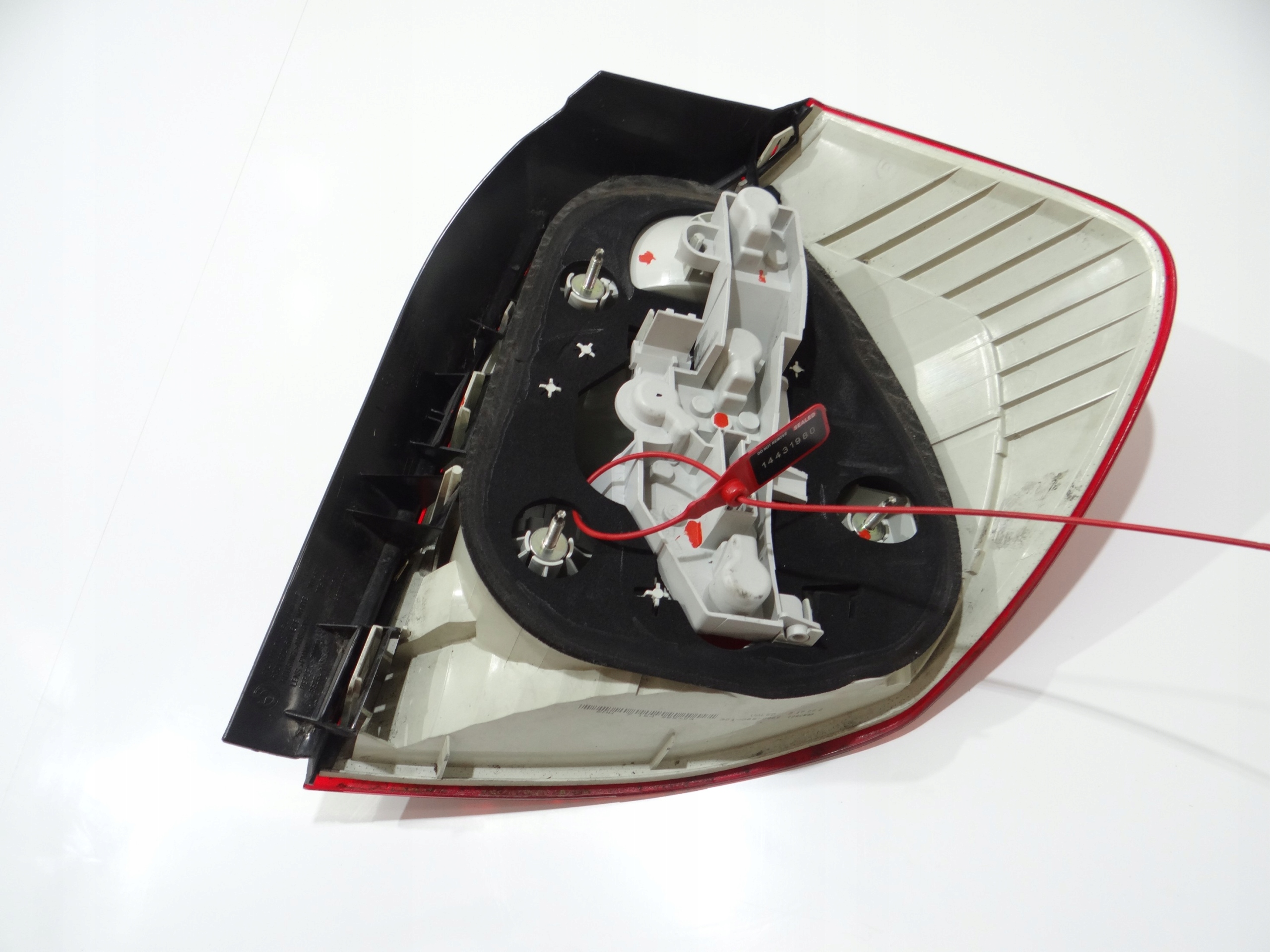 light left rear part rear BMW E81 E87 OE 7164355