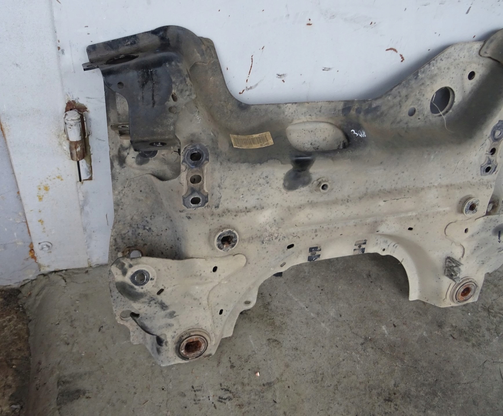 PEUGEOT 308 II T9 axle beam subframe front axle beam 1.6 HDI