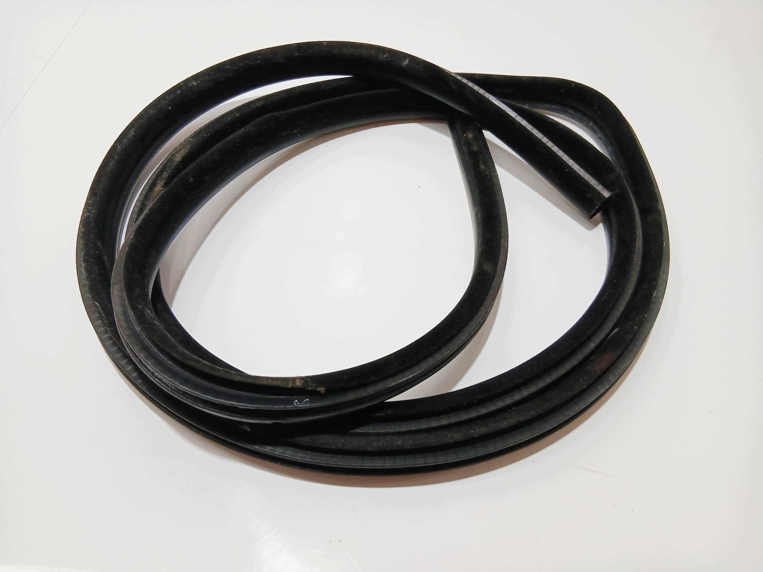 gasket door right front BMW E60 E61 tyres ZAMSZ (0001316)