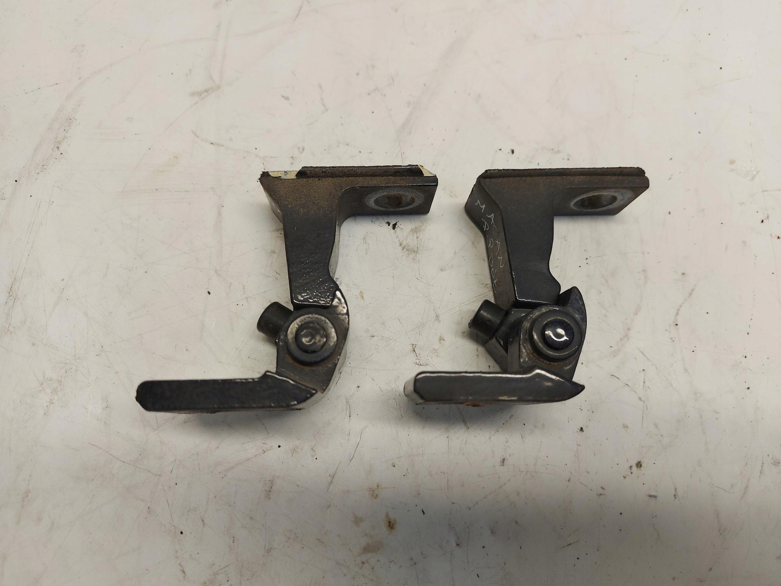 PORSCHE MACAN S 95B hinge door front right gora dol komplet