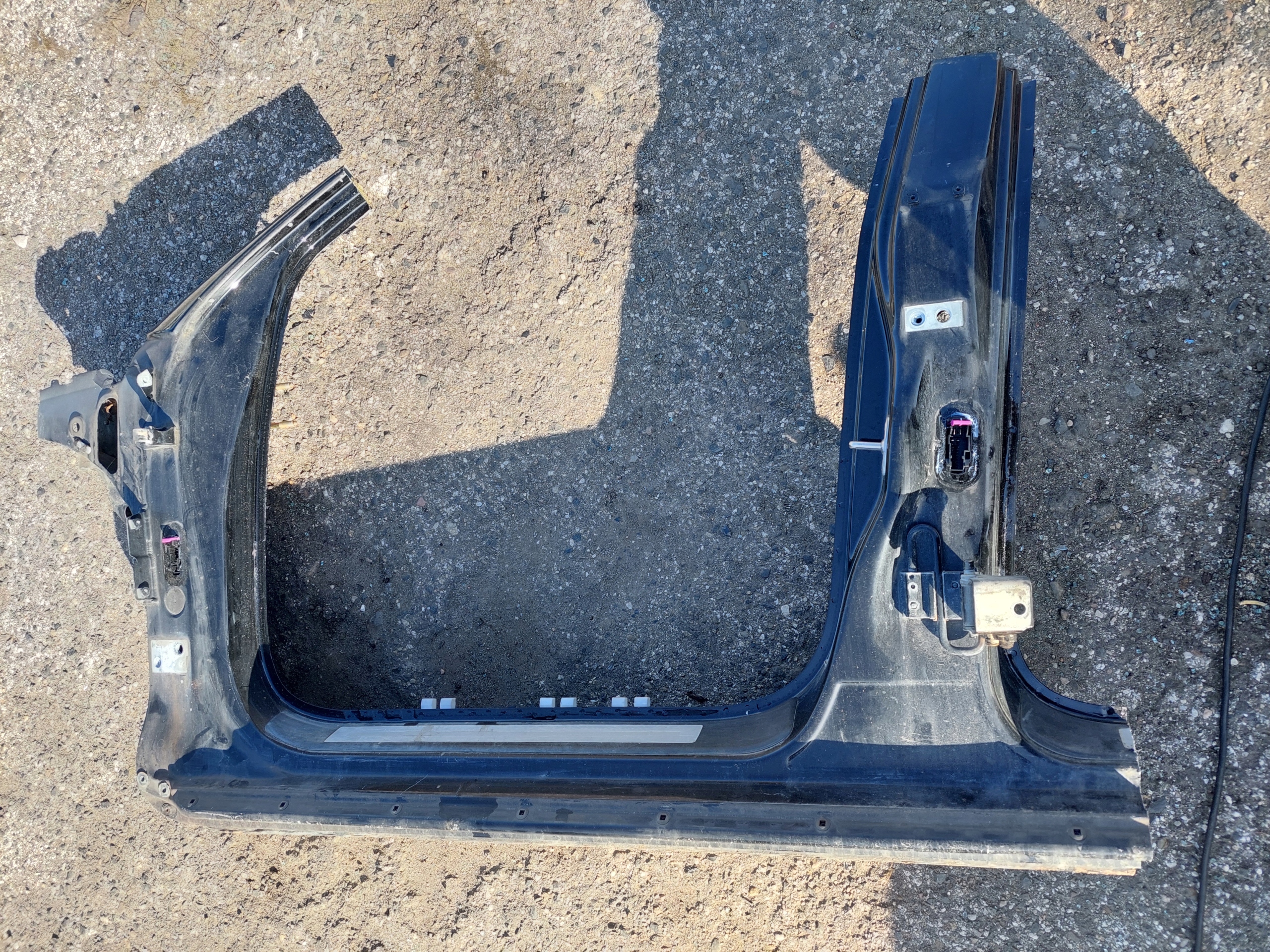 ПОРОГ 2 ШЛЮШКИ ЛЕВЫЙ ПЕРЕД AUDI A4 B6 B7 ЛЮБЛИН Ly9b