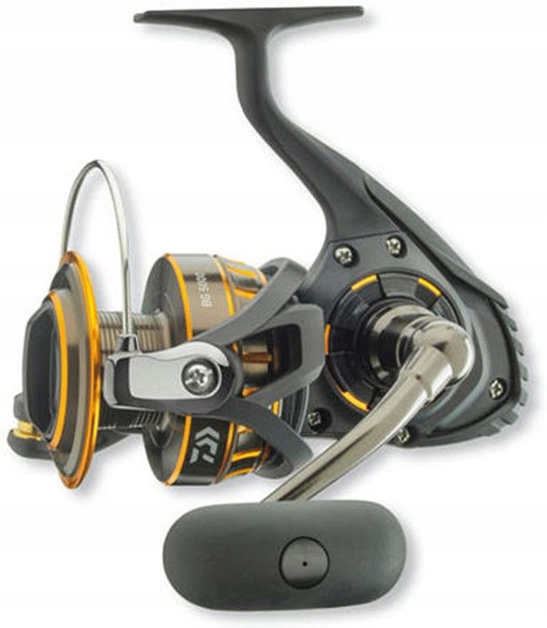 Daiwa Spinningový naviják Bg 3000