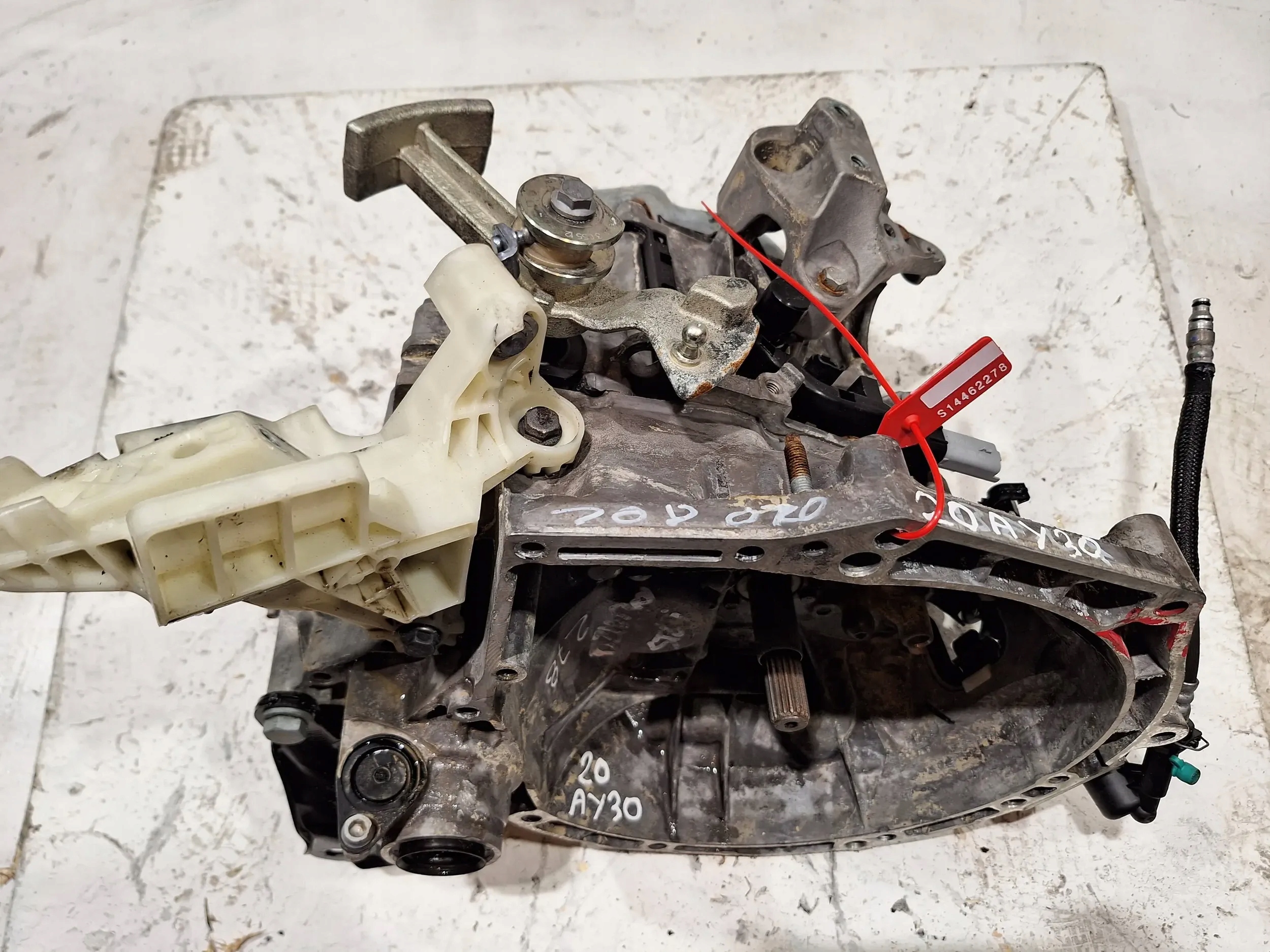 CAMBIO 20A730 Peugeot 208 II 1.2 VTI 19