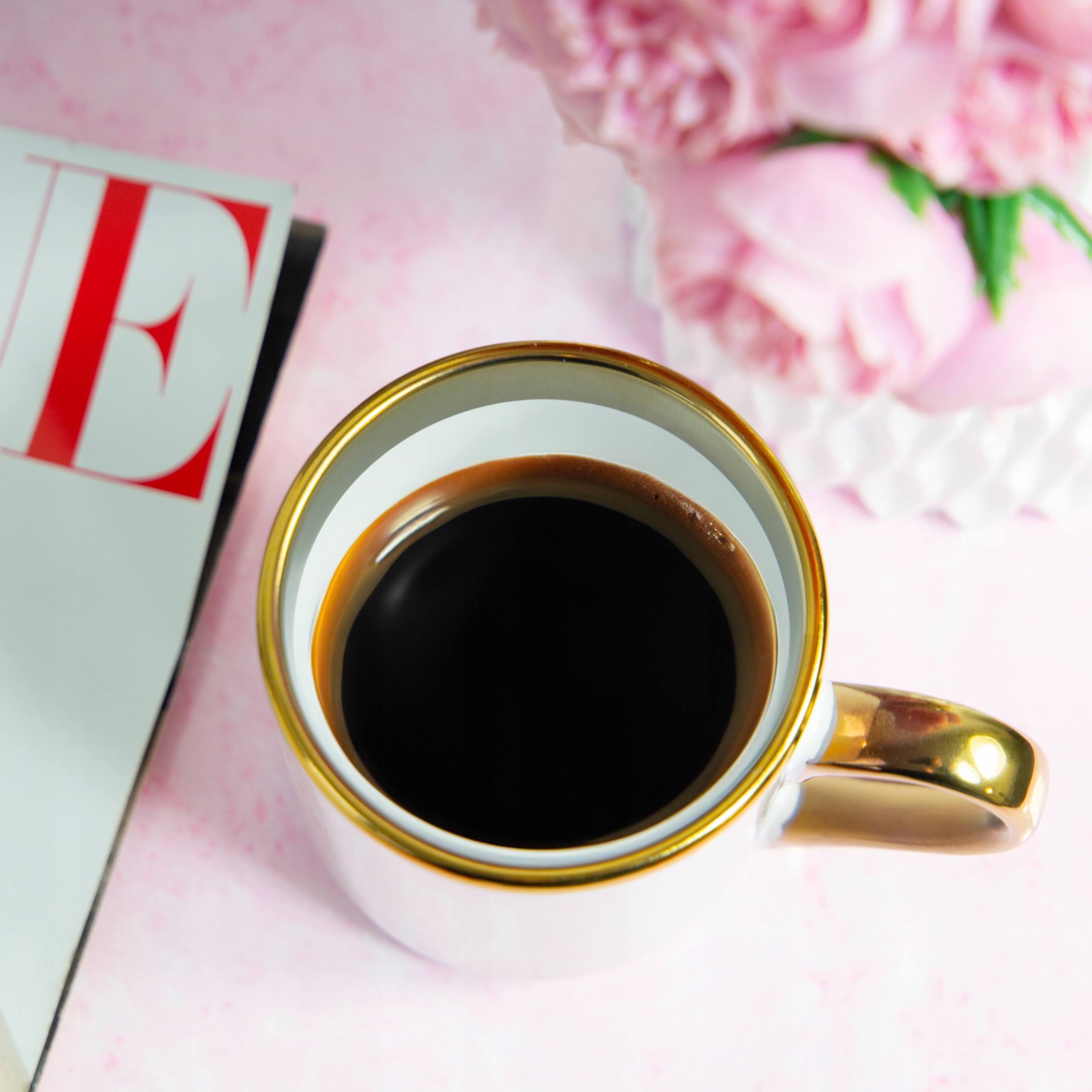 HRNČEK ELEGANT BIELY DARČEK PRE KOLEGYŇU SESTRU KAMARÁTKU TIK TOK VIRAL Značka Style Couture