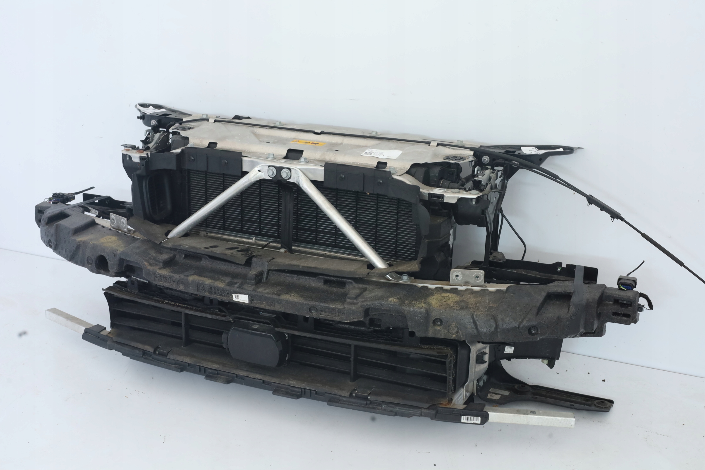 WZMOCNIENIE PAS CHŁODNICE BMW G20 G21 330i EUROPA RADAR Producent części BMW OE