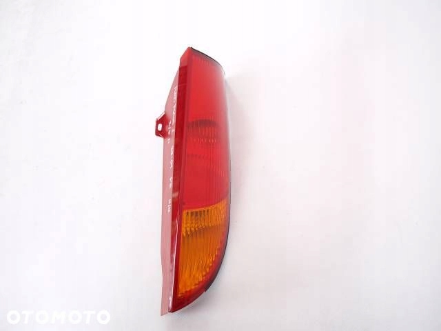 Ford Focus and 1 h/b light right rear right rear part