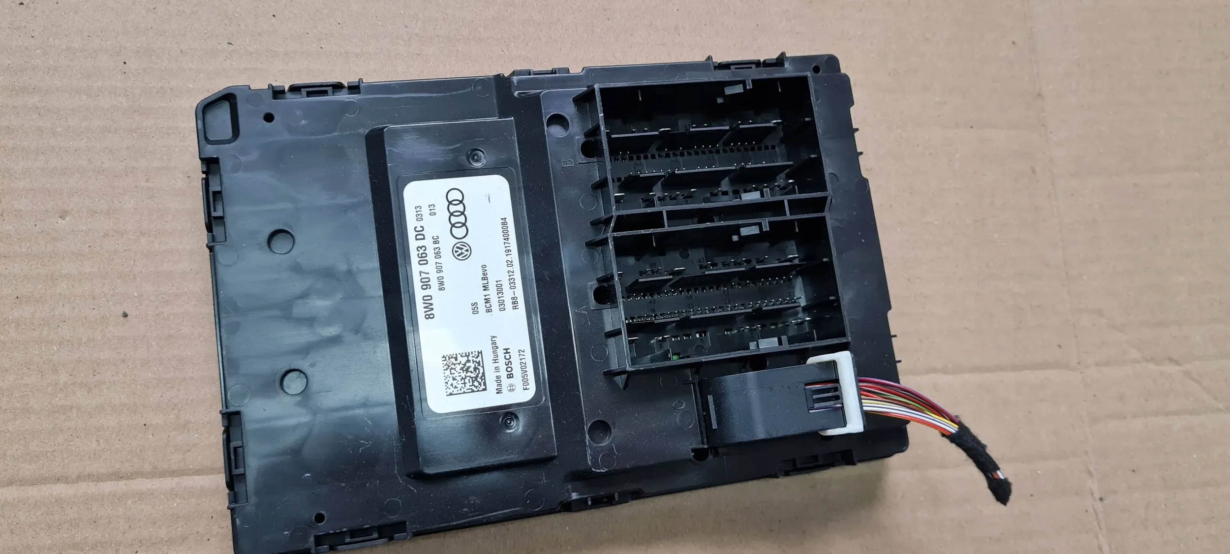 A4 B9 8W module control unit KOMFORTU 8W0907063BC A5 8W