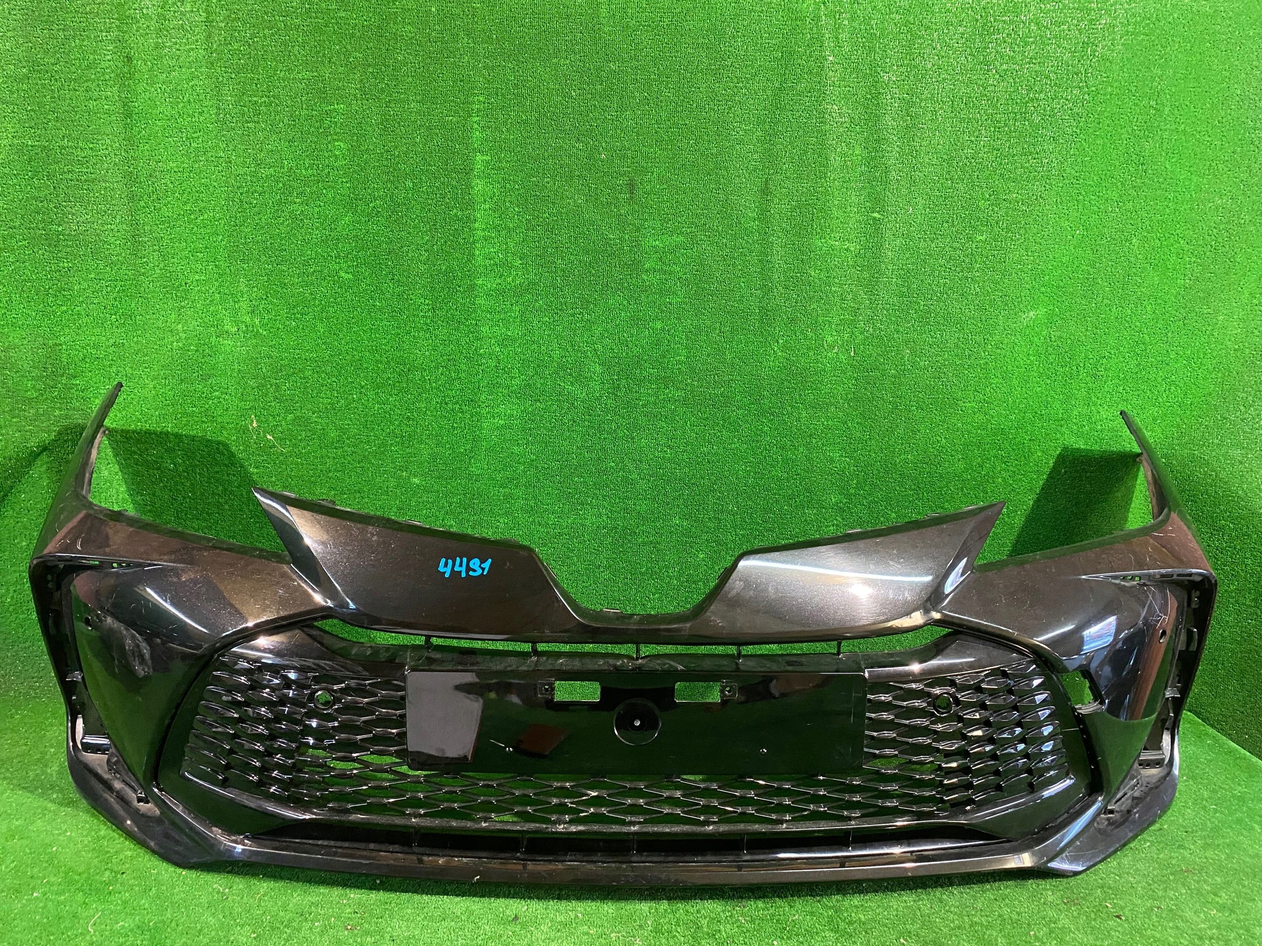 front bumper front TOYOTA COROLLA E21 sedan LIFT PDC NR.Z4491
