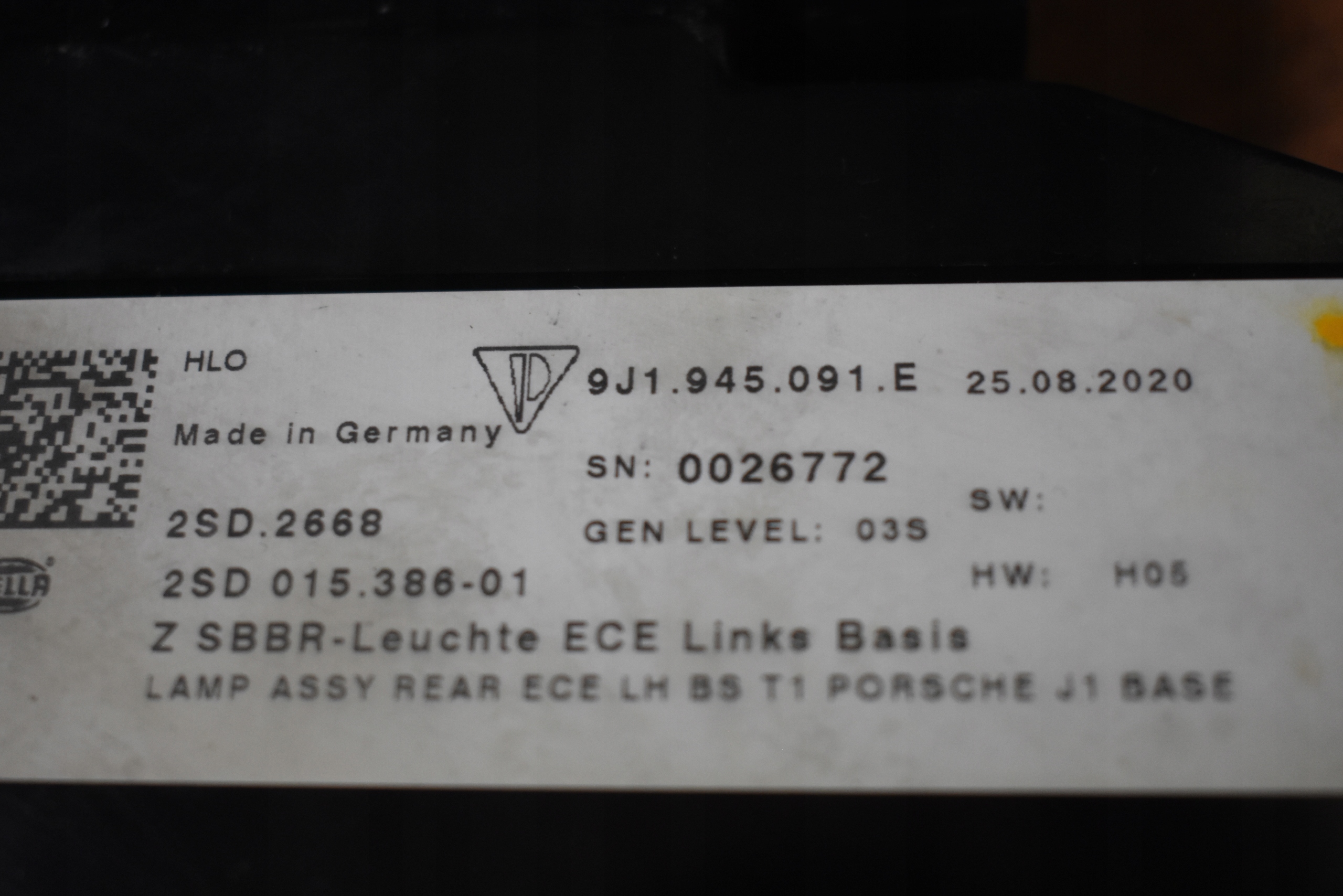 light rear left PORSCHE TAYCAN 1