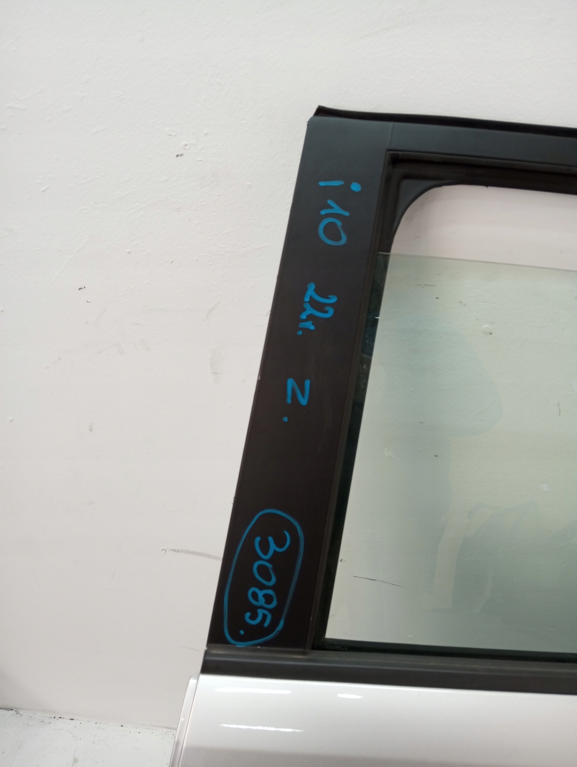 door left rear. HYUNDAI I10 22r
