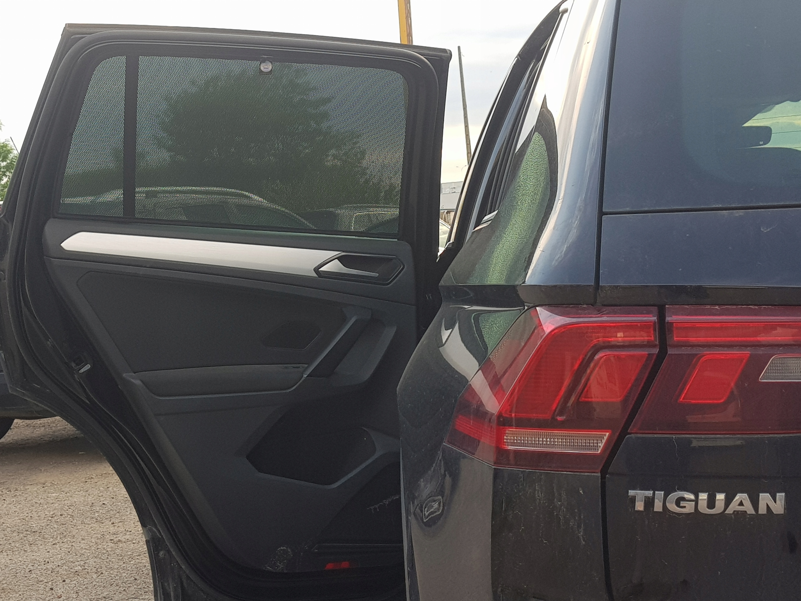 Zasłonki osłony osłonki roletki przeciwsłoneczne dedykowane VW Tiguan II 2 Producent sciemnij.to
