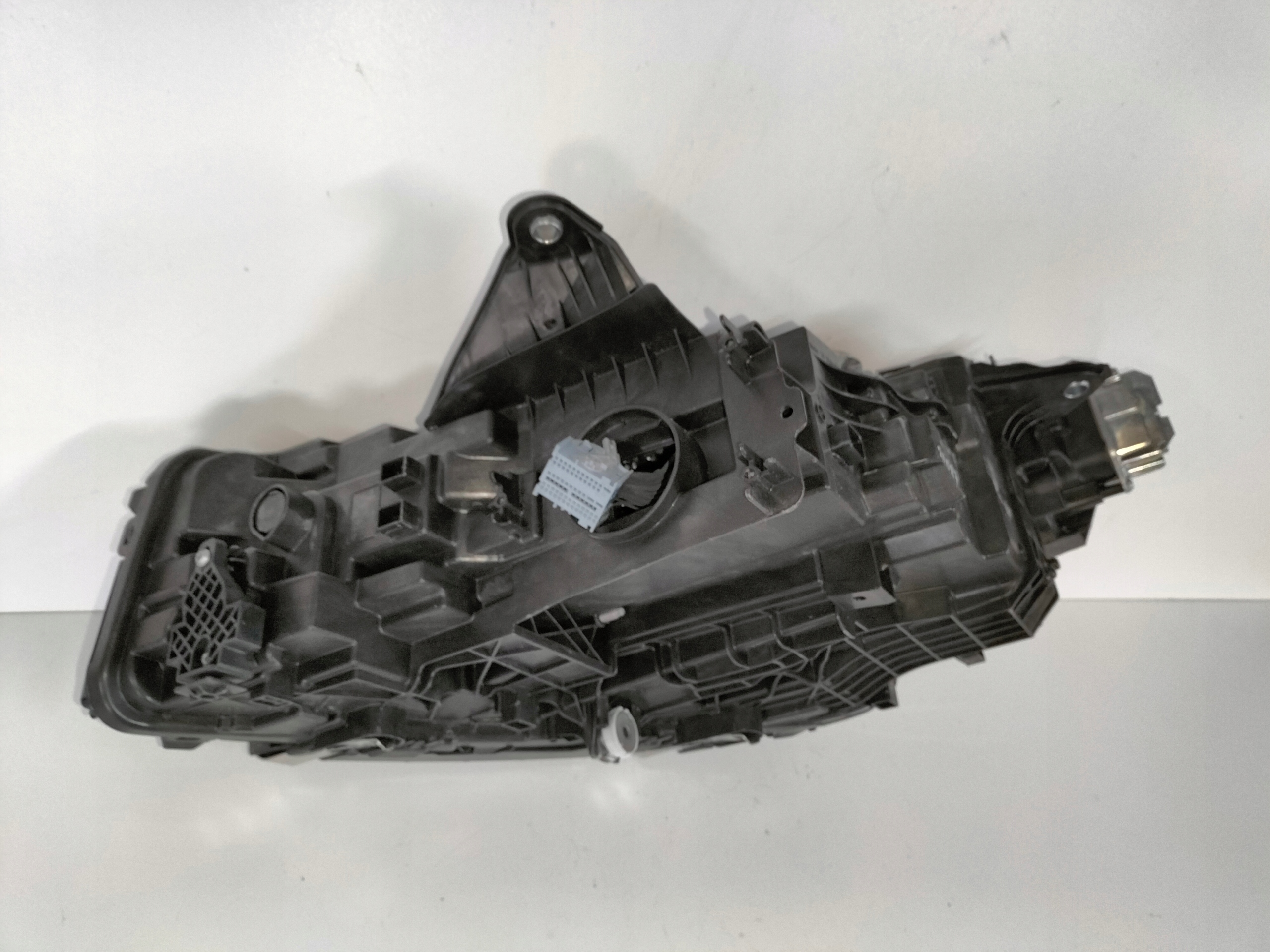 light front reflektor right BMW 2 U06 ACTIVE TOURER 21- FULL LED